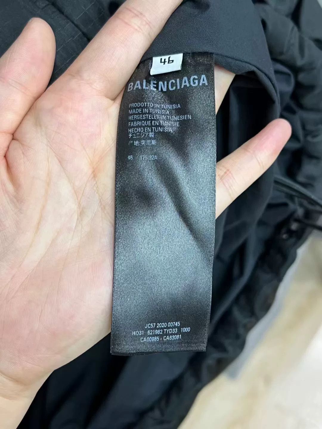 Balenciaga balenciaga black logo cotton puffer jacket Size US L / EU 52-54 / 3 - 4 Thumbnail