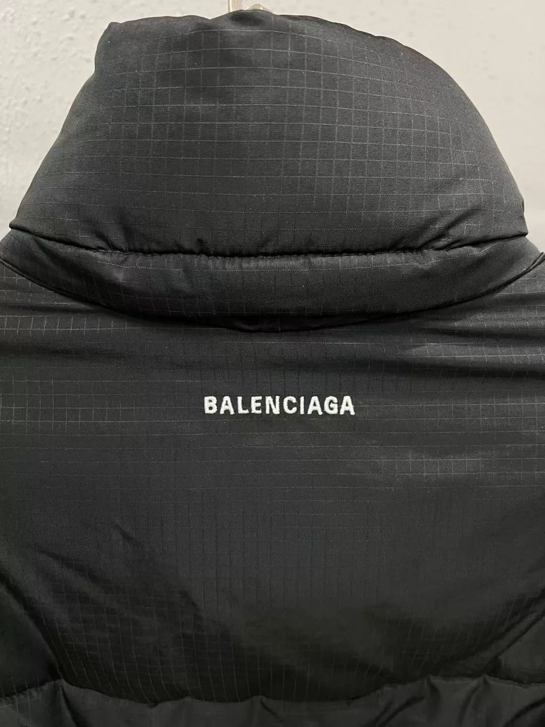 Balenciaga balenciaga black logo cotton puffer jacket Size US L / EU 52-54 / 3 - 3 Thumbnail