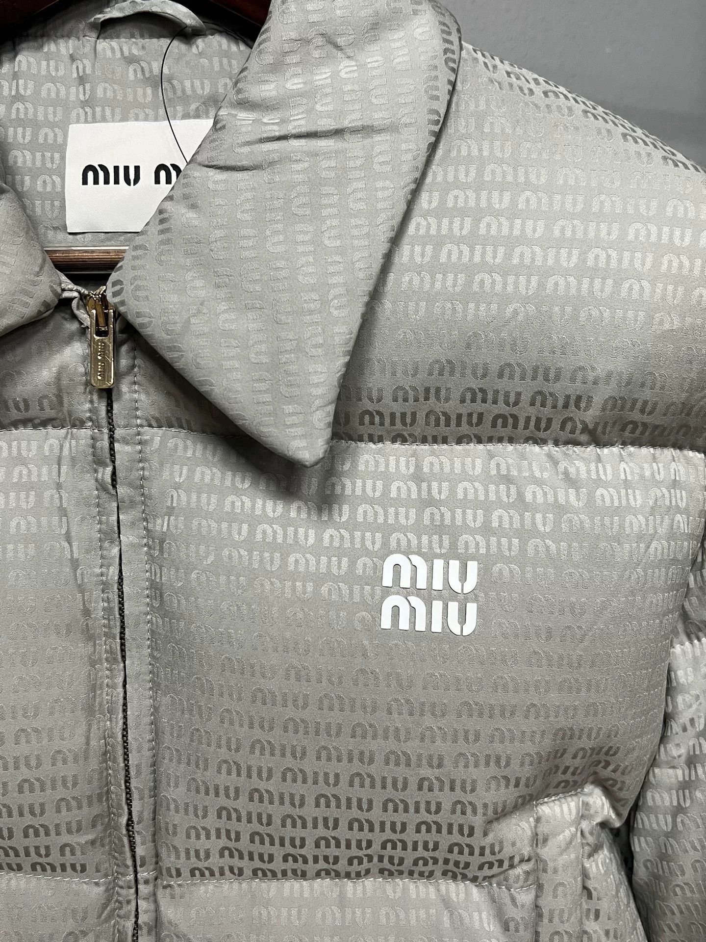 Miu Miu gray print short down jacket Size M / US 6-8 / IT 42-44 - 3 Thumbnail