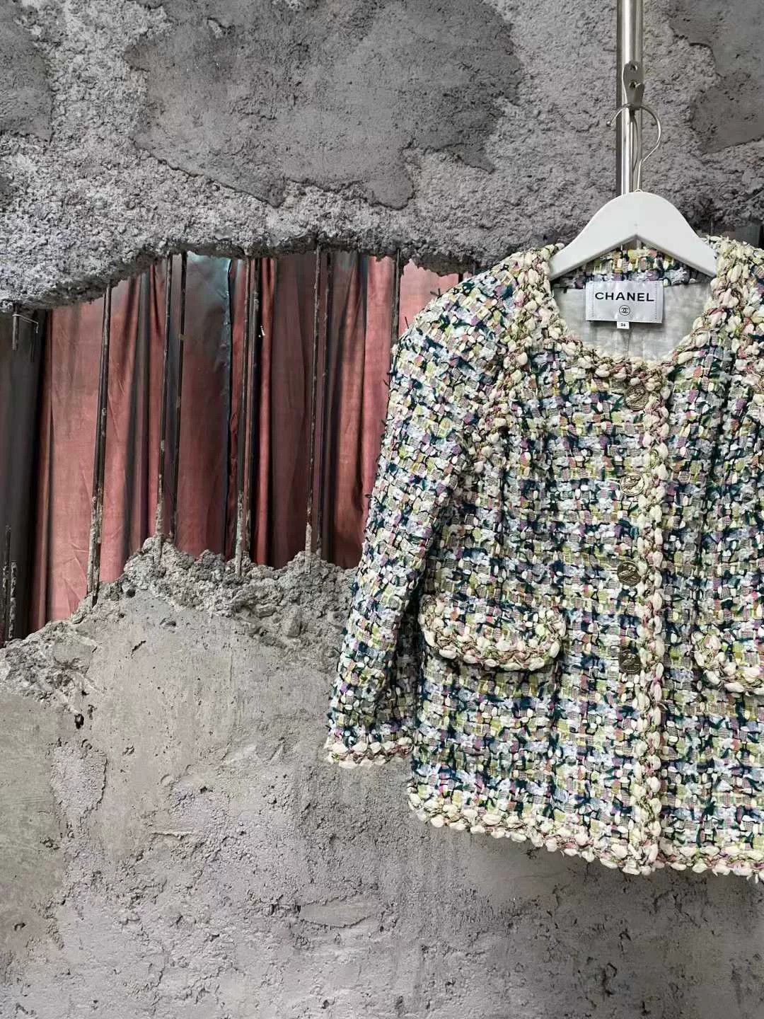 Chanel Chanel Greek Tweed Jacket in Pastel Colors Size S / US 4 / IT 40 - 3 Thumbnail