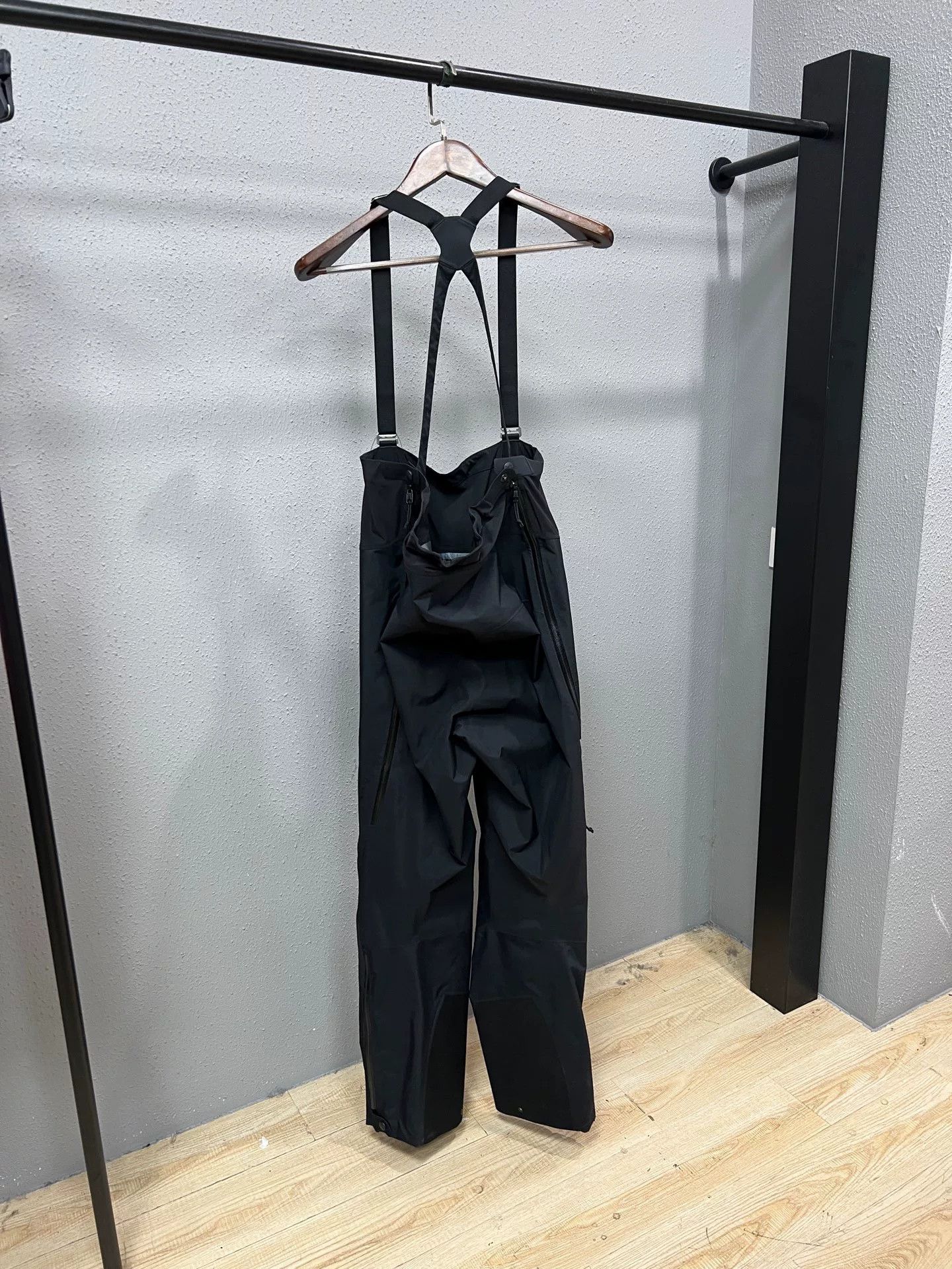 Arc'teryx Arcteryx Black Ski Bib Pants Size M Size US 30 / EU 46 - 2 Thumbnail