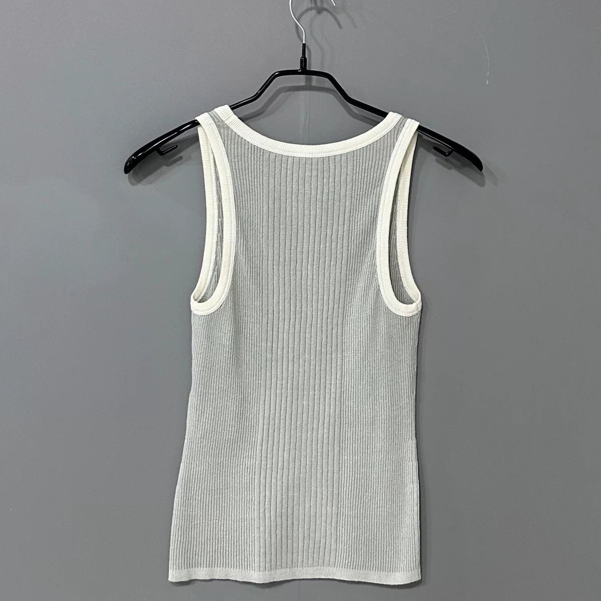 Chanel gray cashmere knit tank top by Chanel Size XS / US 0-2 / IT 36-38 - 4 Thumbnail