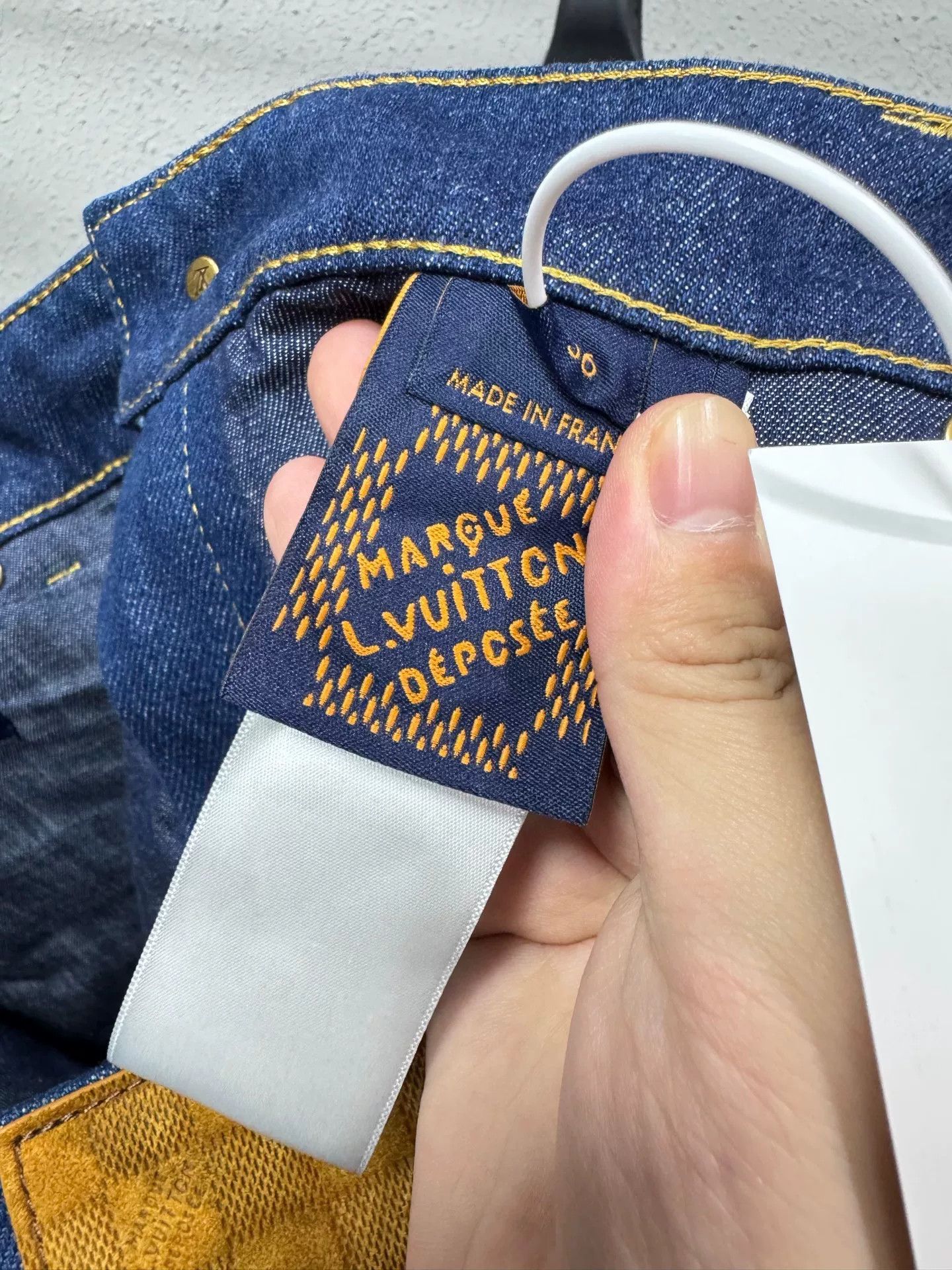Louis Vuitton louis vuitton x pharrell denim shorts Size US 36 / EU 52 - 4 Thumbnail