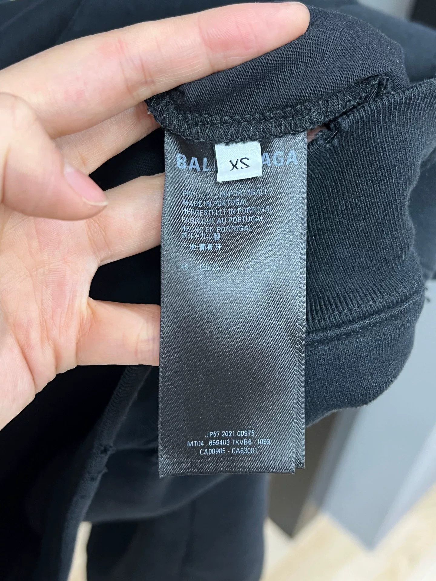 Balenciaga Balenciaga Black Distressed Hoodie Size XS Size US XS / EU 42 / 0 - 3 Thumbnail