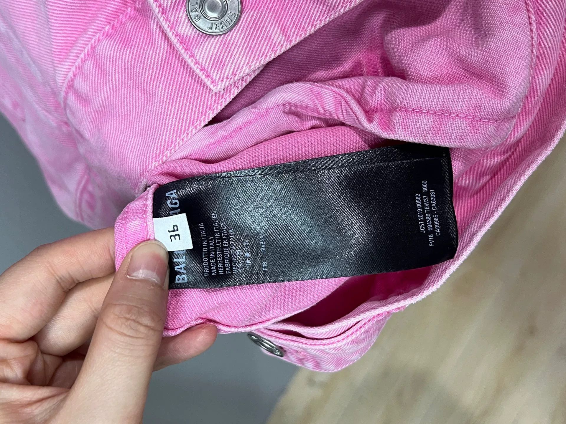 Balenciaga balenciaga pink denim jacket size 36 Size S / US 4 / IT 40 - 4 Thumbnail