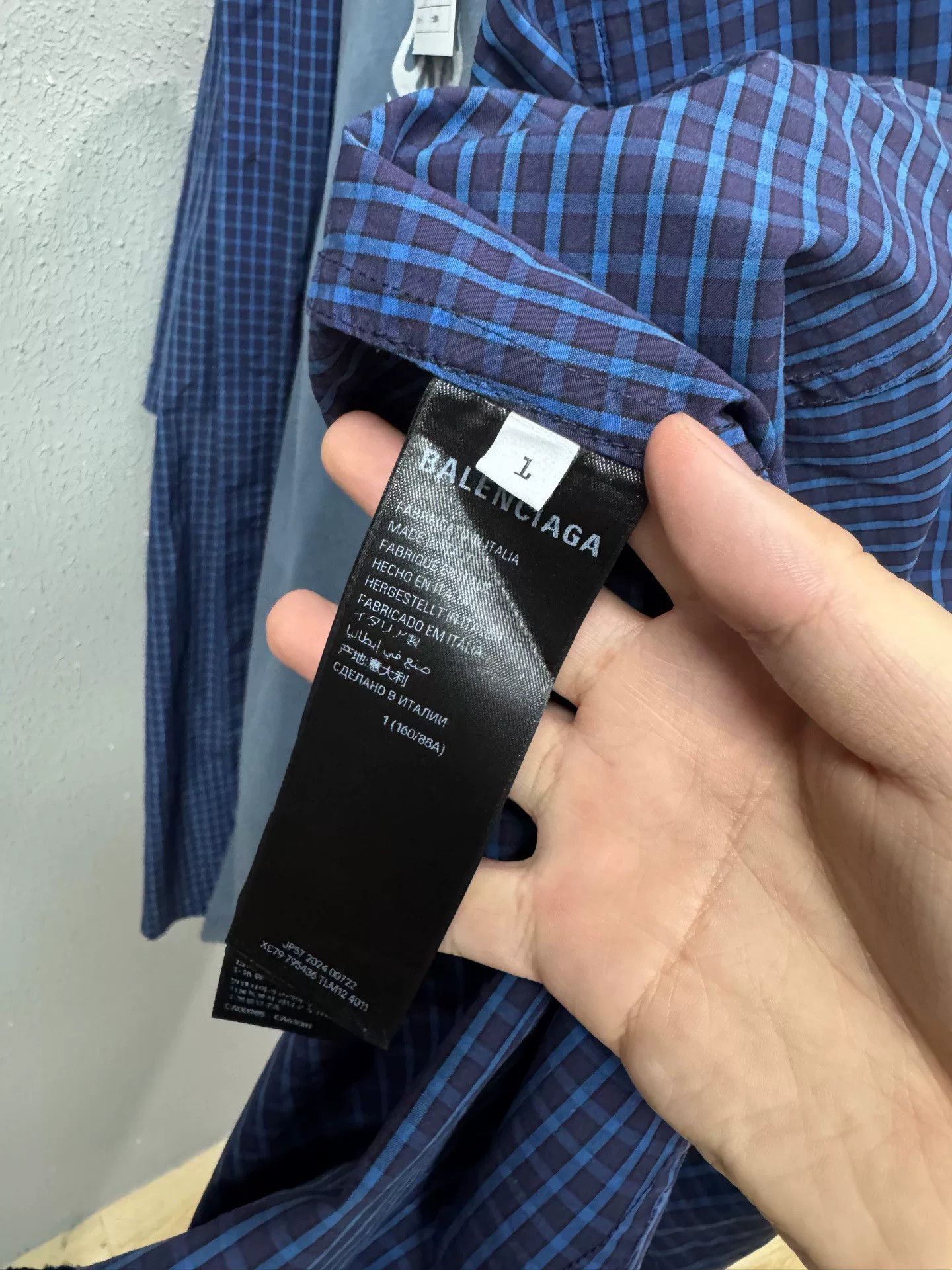 Balenciaga Balenciaga Flame Logo Two-Piece Shirt Size US S / EU 44-46 / 1 - 4 Thumbnail