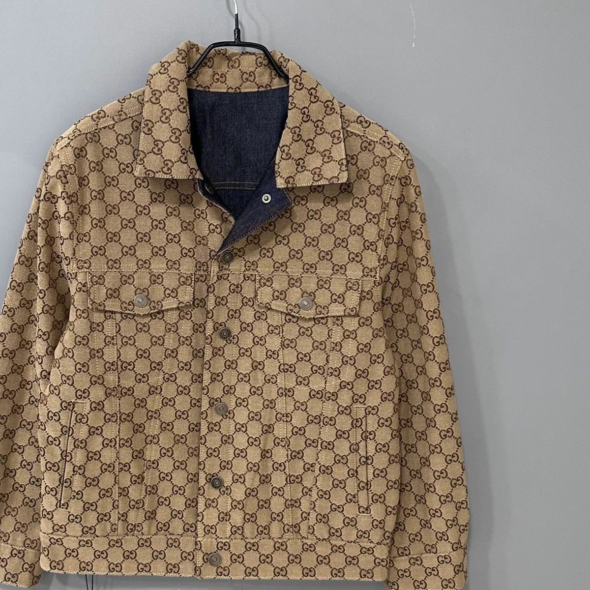 Gucci gucci monogram reversible denim jacket size 44 Size US M / EU 48-50 / 2 - 2 Thumbnail