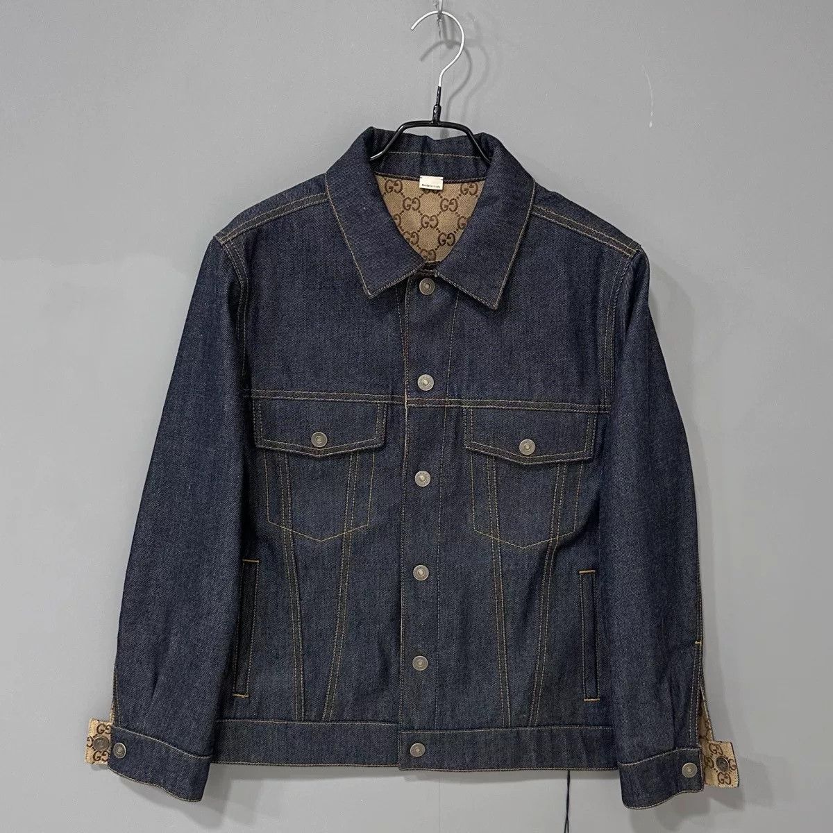 Gucci gucci monogram reversible denim jacket size 44 Size US M / EU 48-50 / 2 - 4 Thumbnail