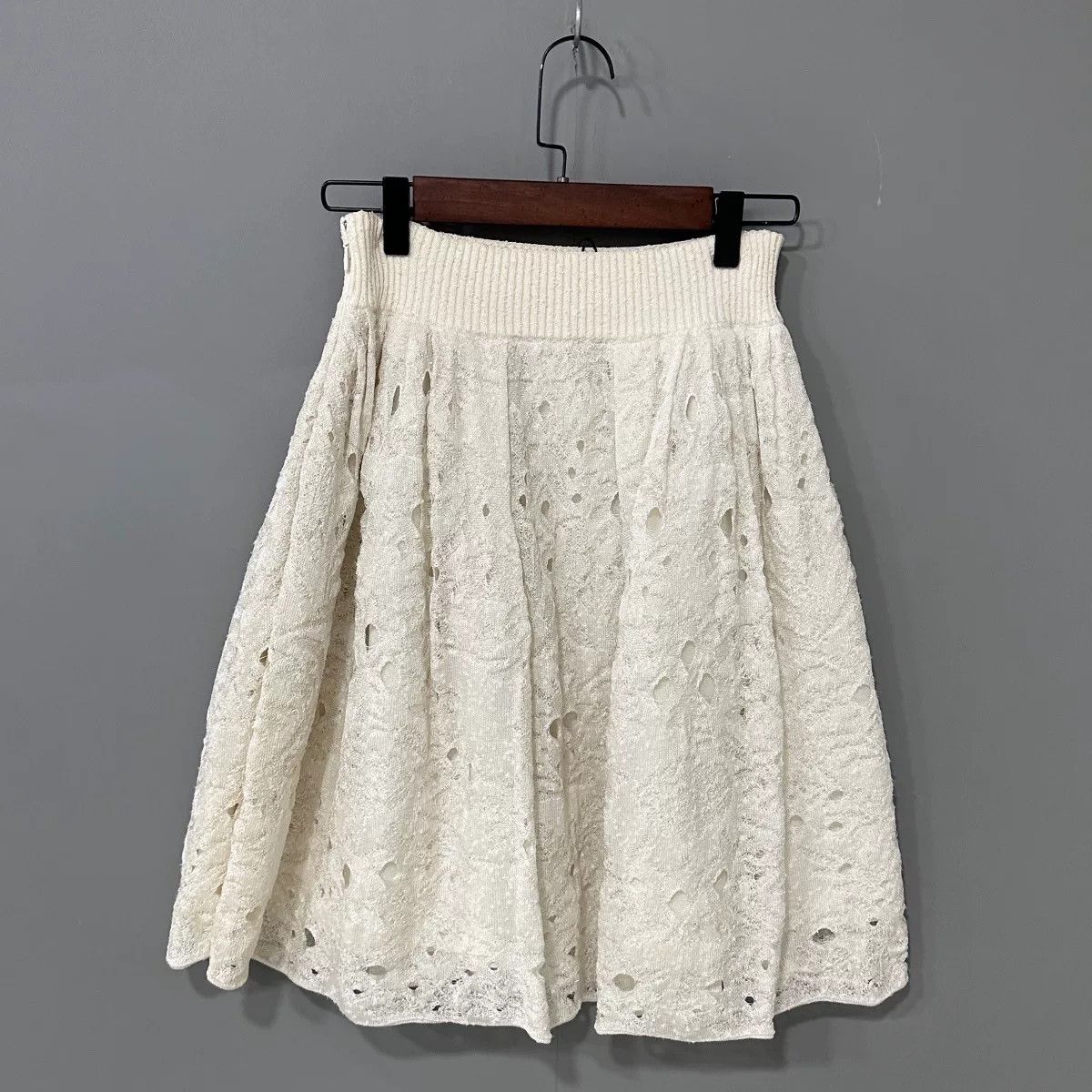 Chanel Chanel Cream Lace A-line Skirt Size 38" / US 16 / IT 52 - 3 Thumbnail
