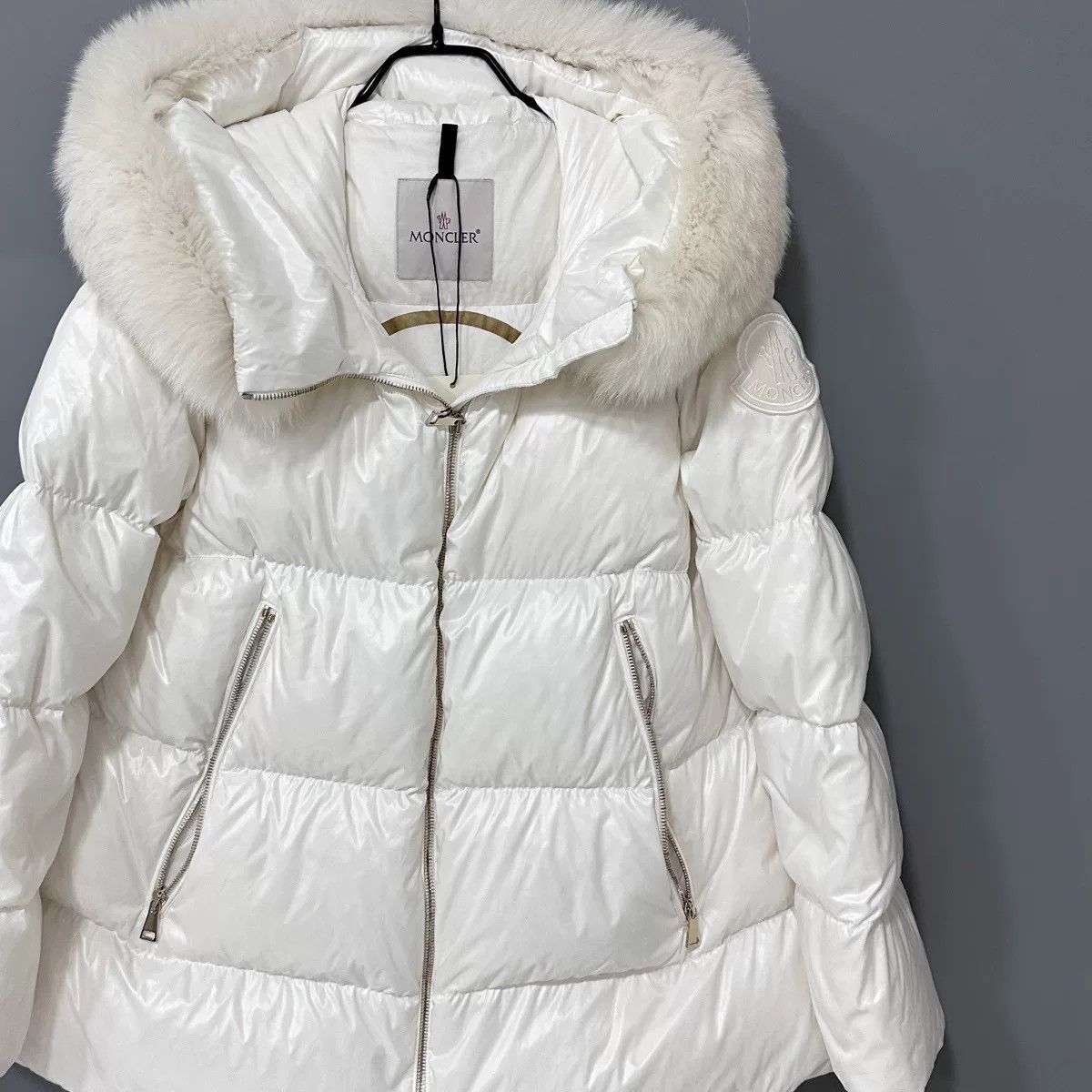 Moncler Moncler White Fur-Lined Down Jacket Size L / US 10 / IT 46 - 2 Thumbnail
