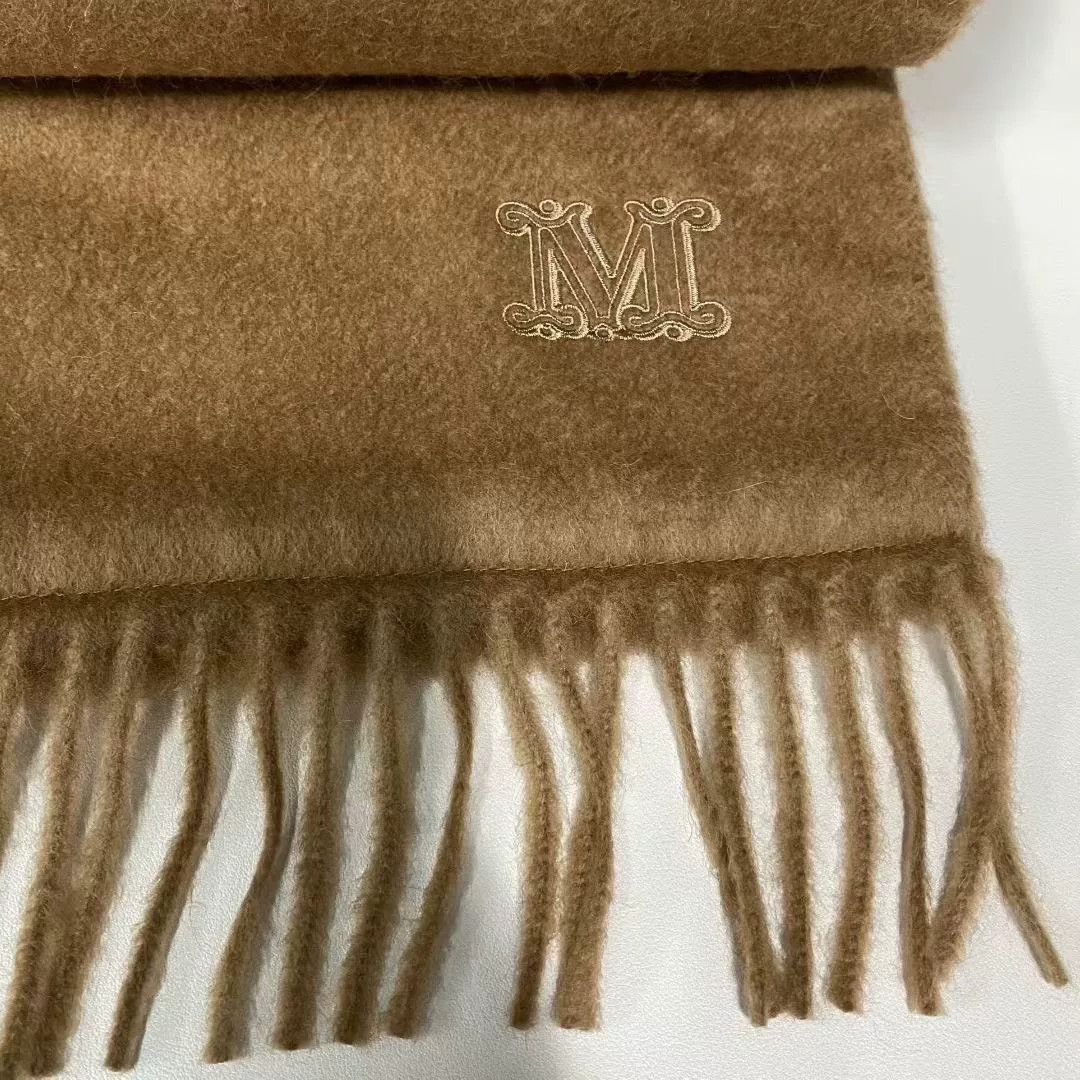 Max Mara Maxmara Camel Cashmere Scarf Size ONE SIZE - 3 Thumbnail