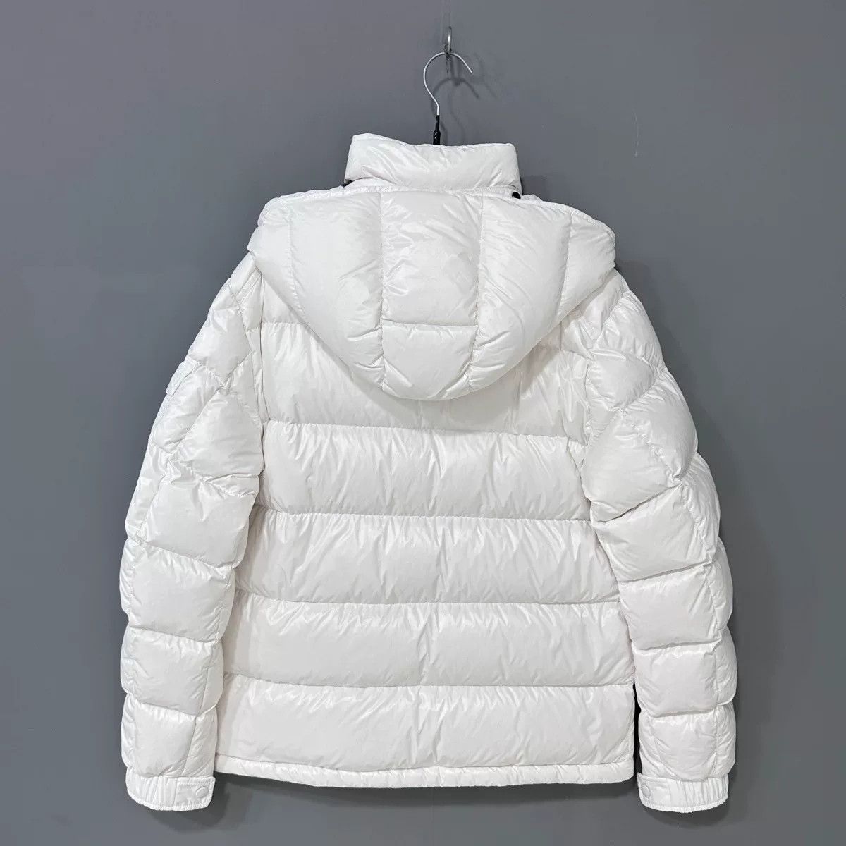 Moncler moncler white maya down jacket Size US XS / EU 42 / 0 - 2 Thumbnail