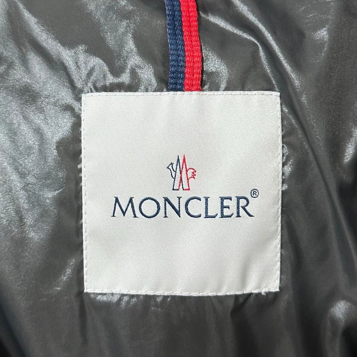 Moncler moncler black maya down jacket Size US L / EU 52-54 / 3 - 6 Thumbnail