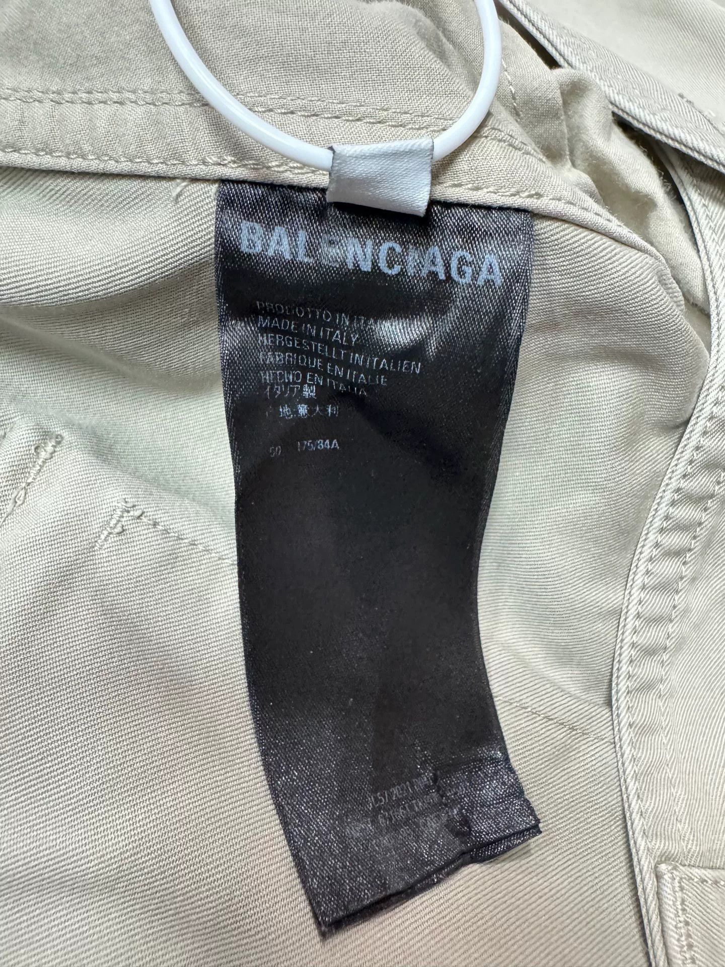 Balenciaga Balenciaga Beige Cargo Shorts Size 50 Size US 40 / EU 56 - 5 Thumbnail