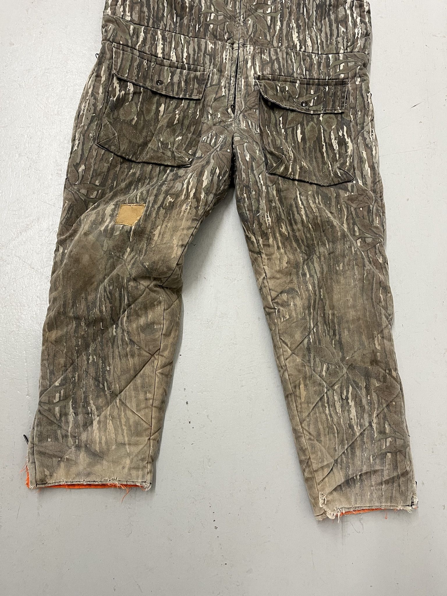 Carhartt × Vintage Vintage 1990s Realtree Revesible Orange Duck Camo Quilted Coverall Size XL Size US XL / EU 56 / 4 - 3 Thumbnail