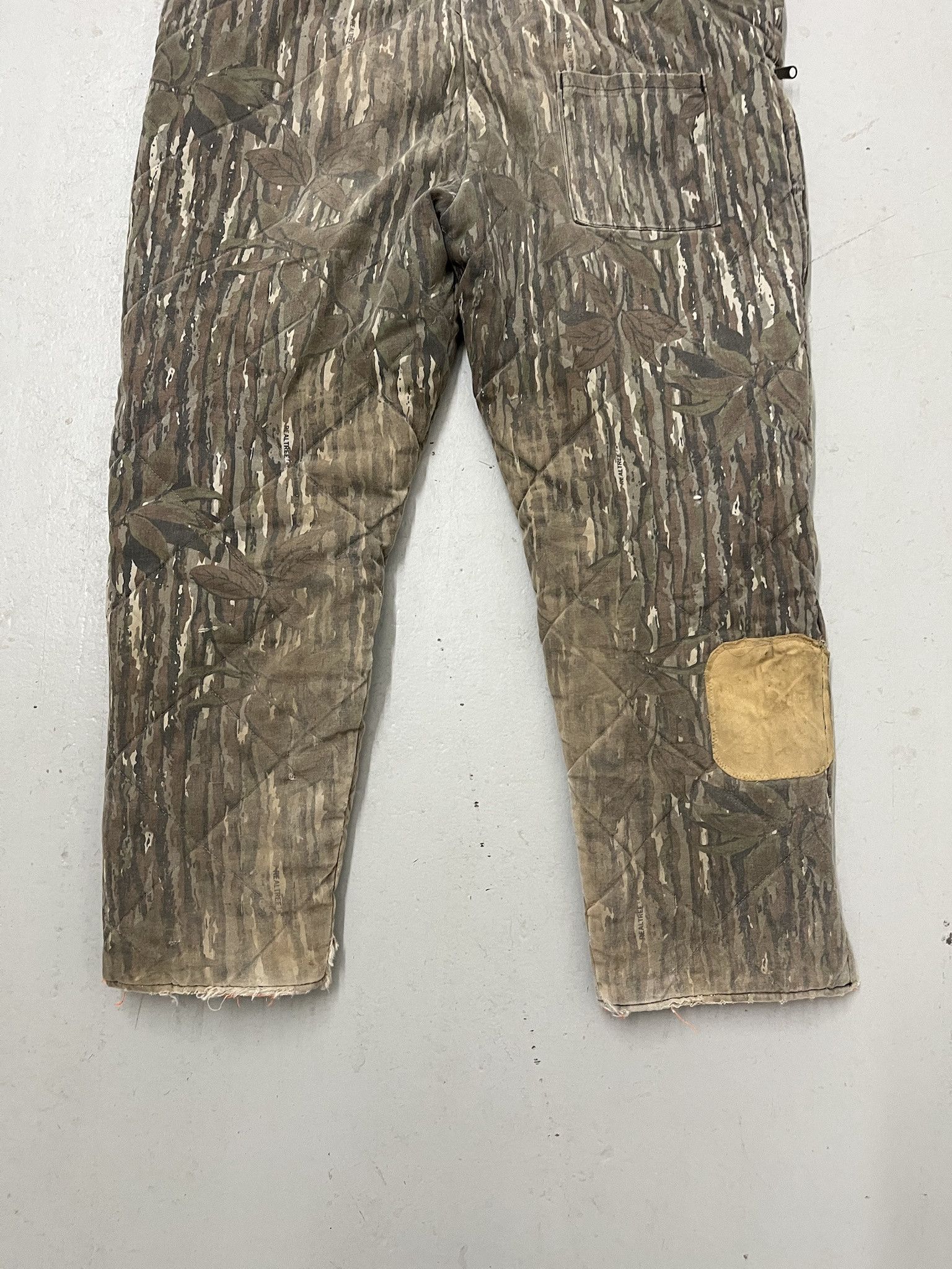 Carhartt × Vintage Vintage 1990s Realtree Revesible Orange Duck Camo Quilted Coverall Size XL Size US XL / EU 56 / 4 - 6 Thumbnail