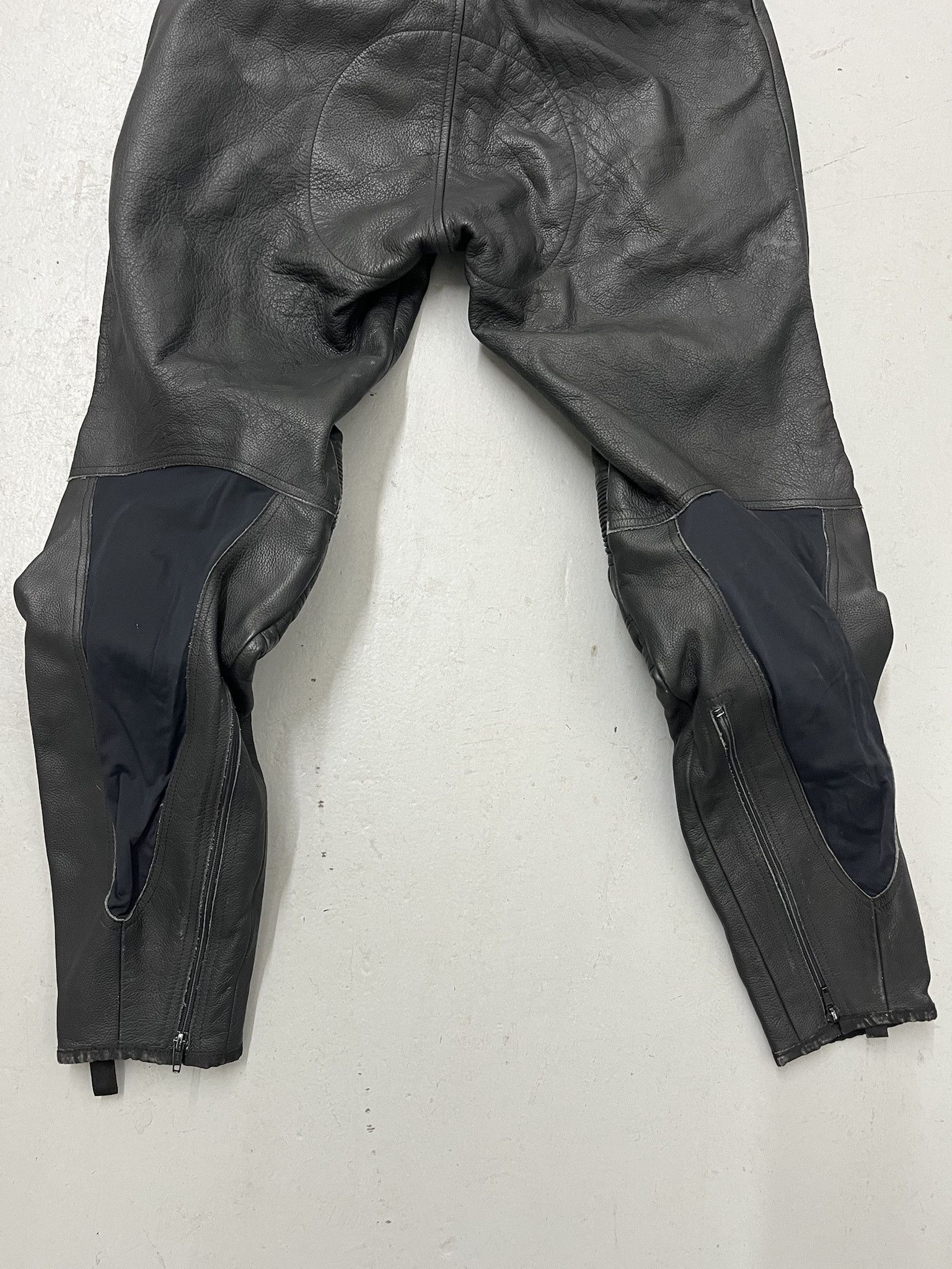 Harley Davidson × Vintage Aprilia Racing Heavy Leather Armored Biker Pants Size 30x29 Size US 30 / EU 46 - 7 Thumbnail