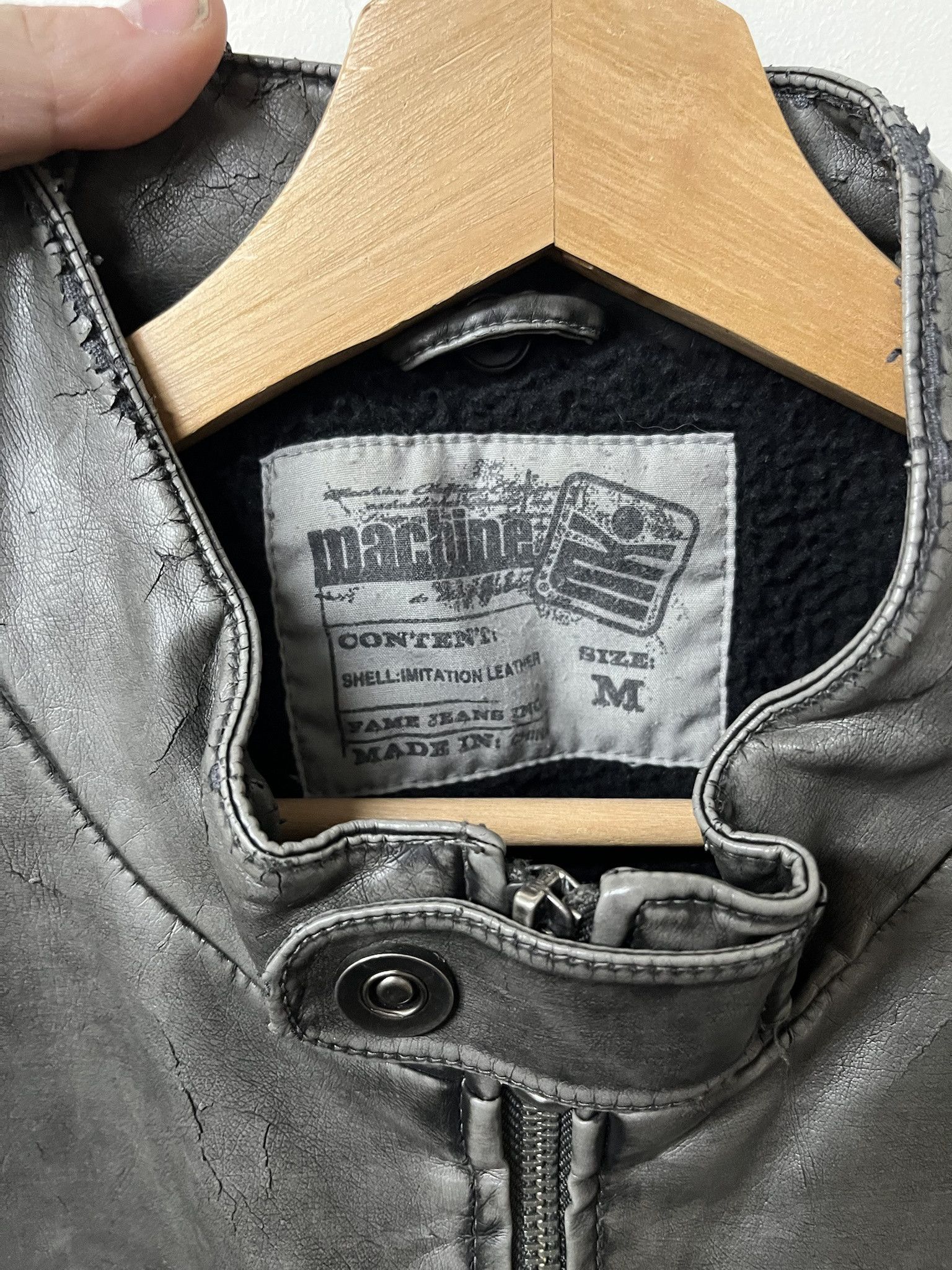 Leather × Vintage × Wilsons Leather Vintage 2000s Sherpa Lined Pleather Jacket Distressed Size M Size US M / EU 48-50 / 2 - 2 Thumbnail