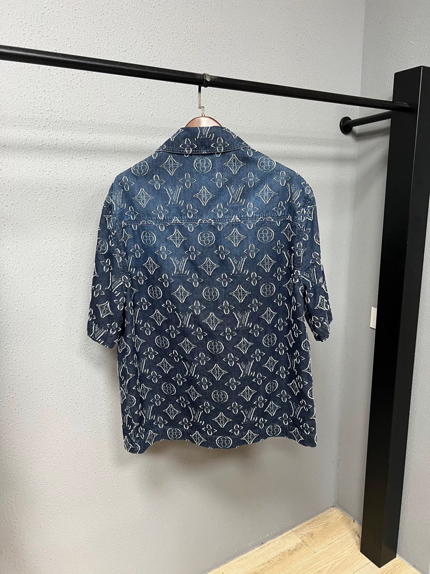 Louis Vuitton louis vuitton monogram denim short sleeve shirt Size US L / EU 52-54 / 3 - 2 Thumbnail