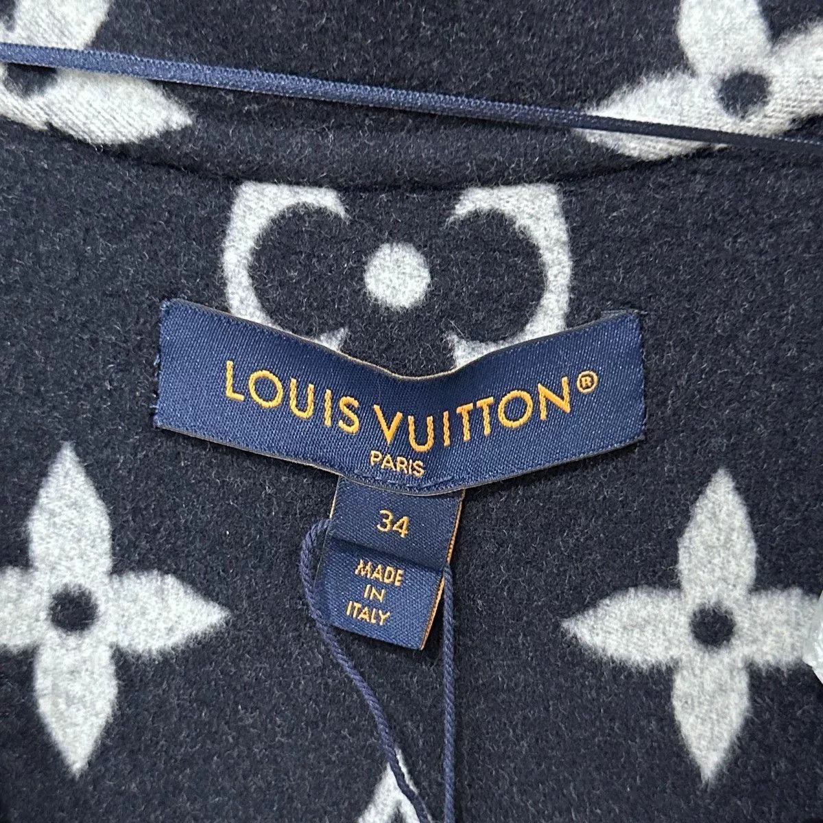 Louis Vuitton navy short coat with LV logo Size XS / US 0-2 / IT 36-38 - 8 Thumbnail