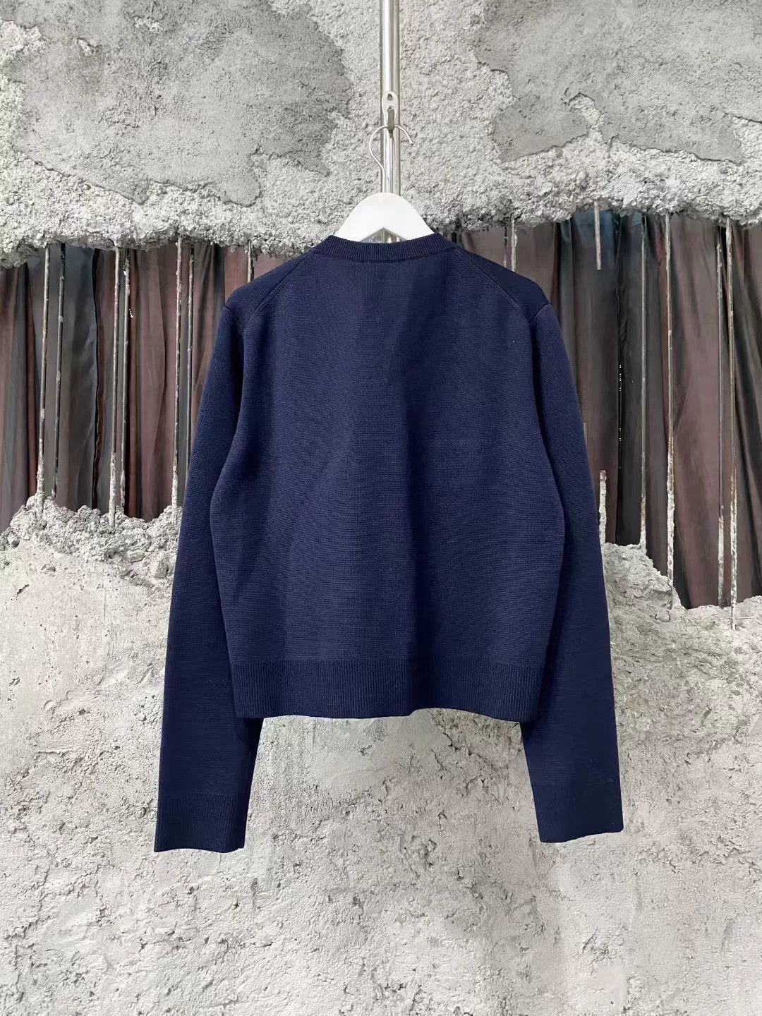 Gucci blue logo wool cardigan by gucci Size US M / EU 48-50 / 2 - 2 Thumbnail