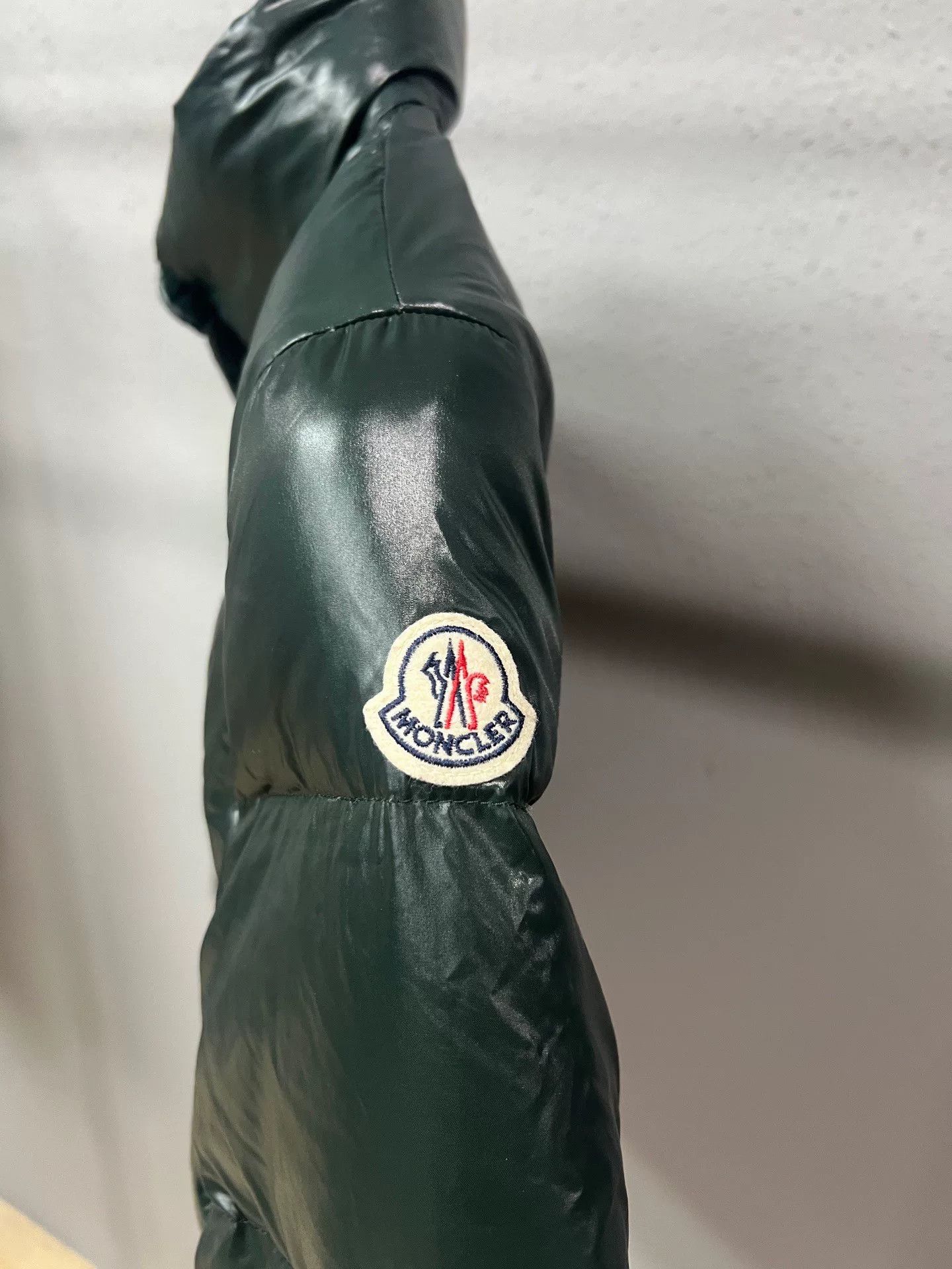 Moncler moncler dark green puffer jacket Size US L / EU 52-54 / 3 - 3 Thumbnail
