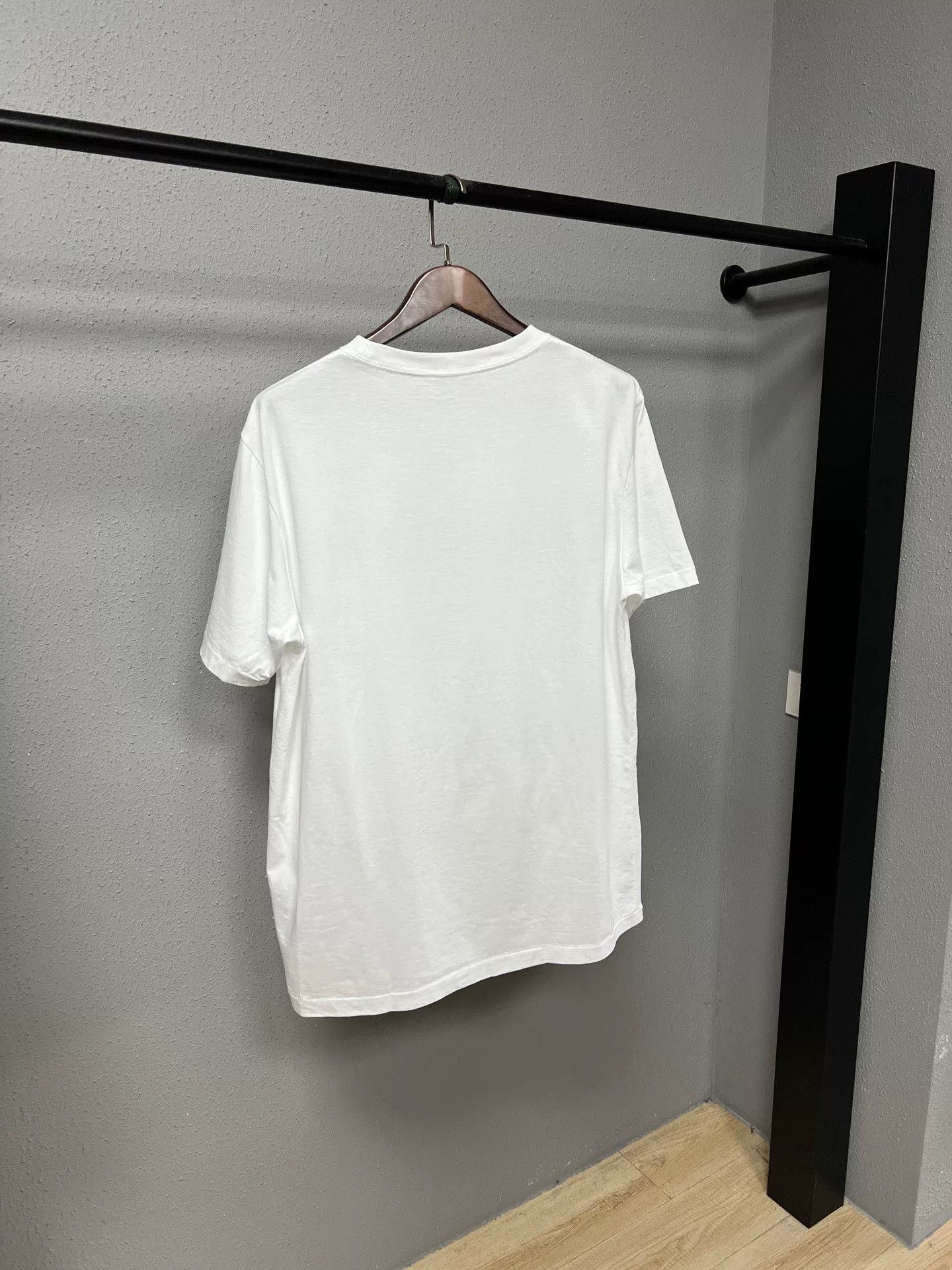 Dior Dior New Patch Logo Short Sleeve Tee Size US L / EU 52-54 / 3 - 2 Thumbnail