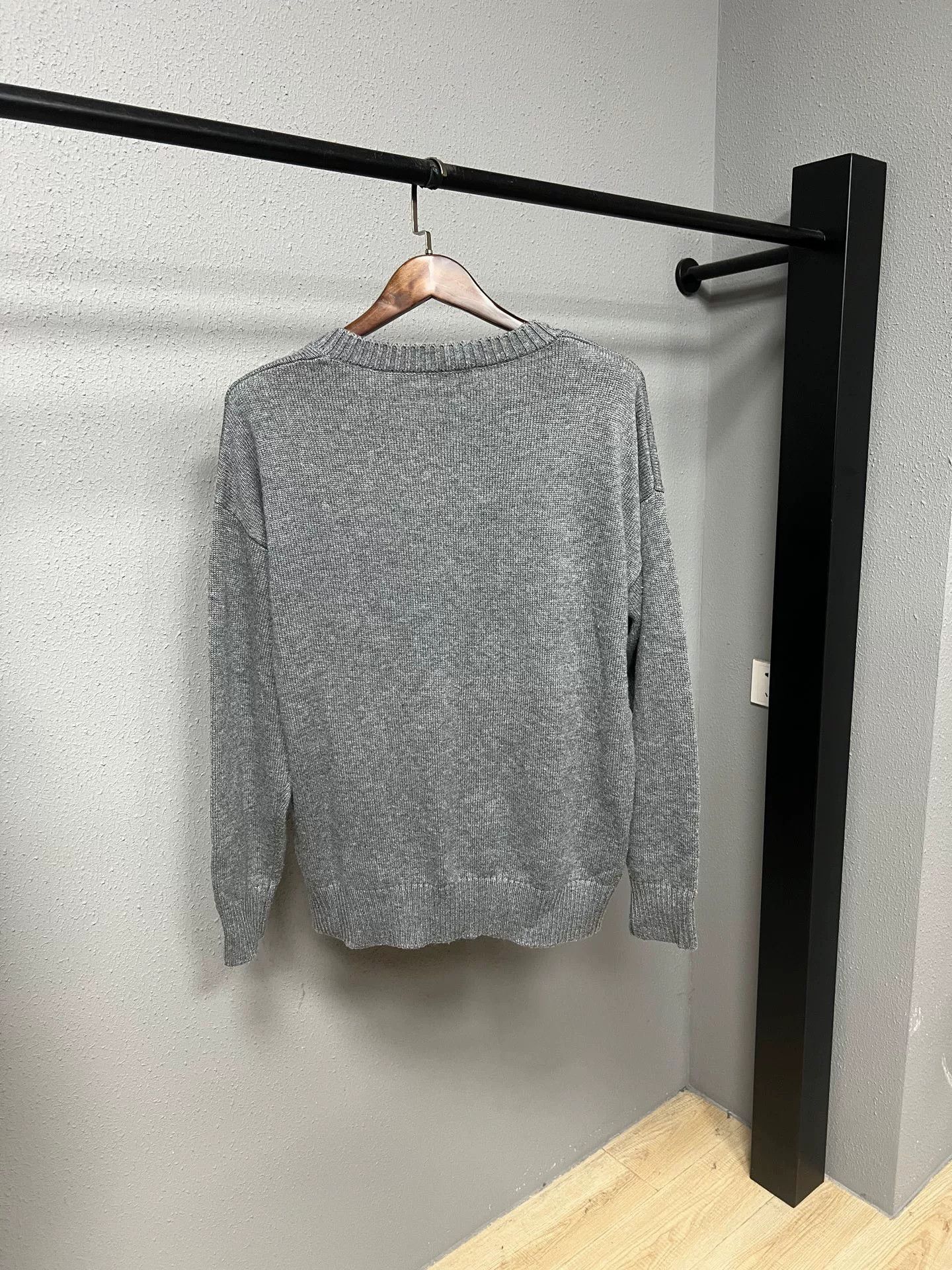 AMI gray heart-pattern sweater from Ami Size XL / US 12-14 / IT 48-50 - 2 Thumbnail