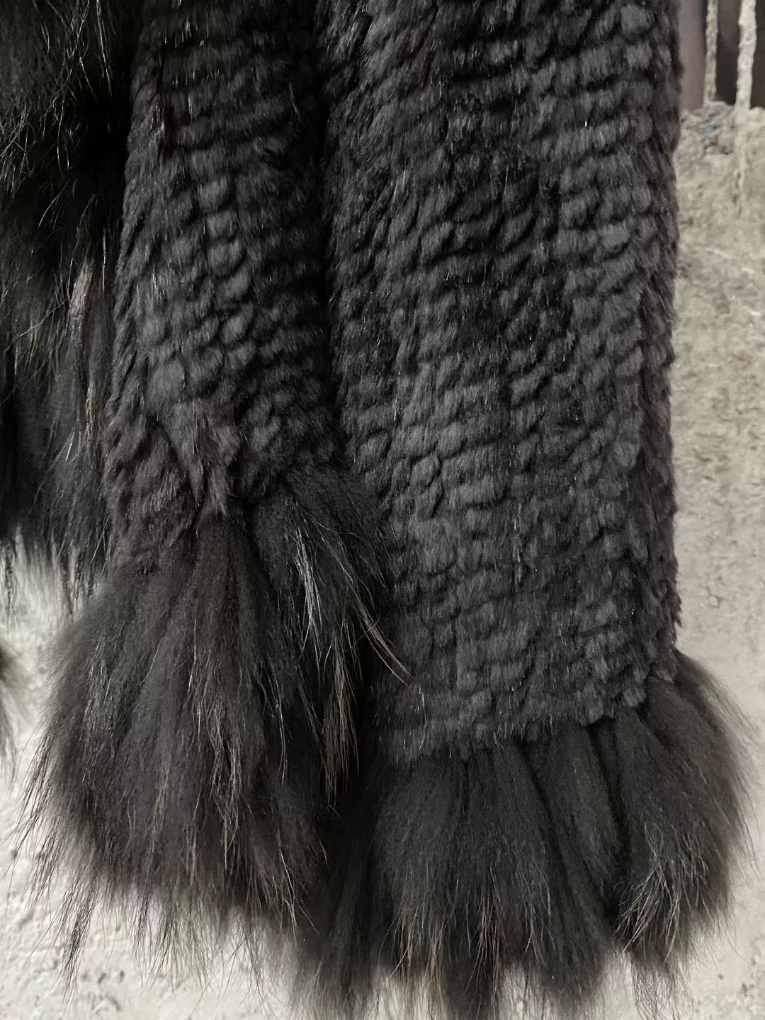 MAX&Co. MAX&Co Black Fur Trim Coat Size M / US 6-8 / IT 42-44 - 5 Thumbnail