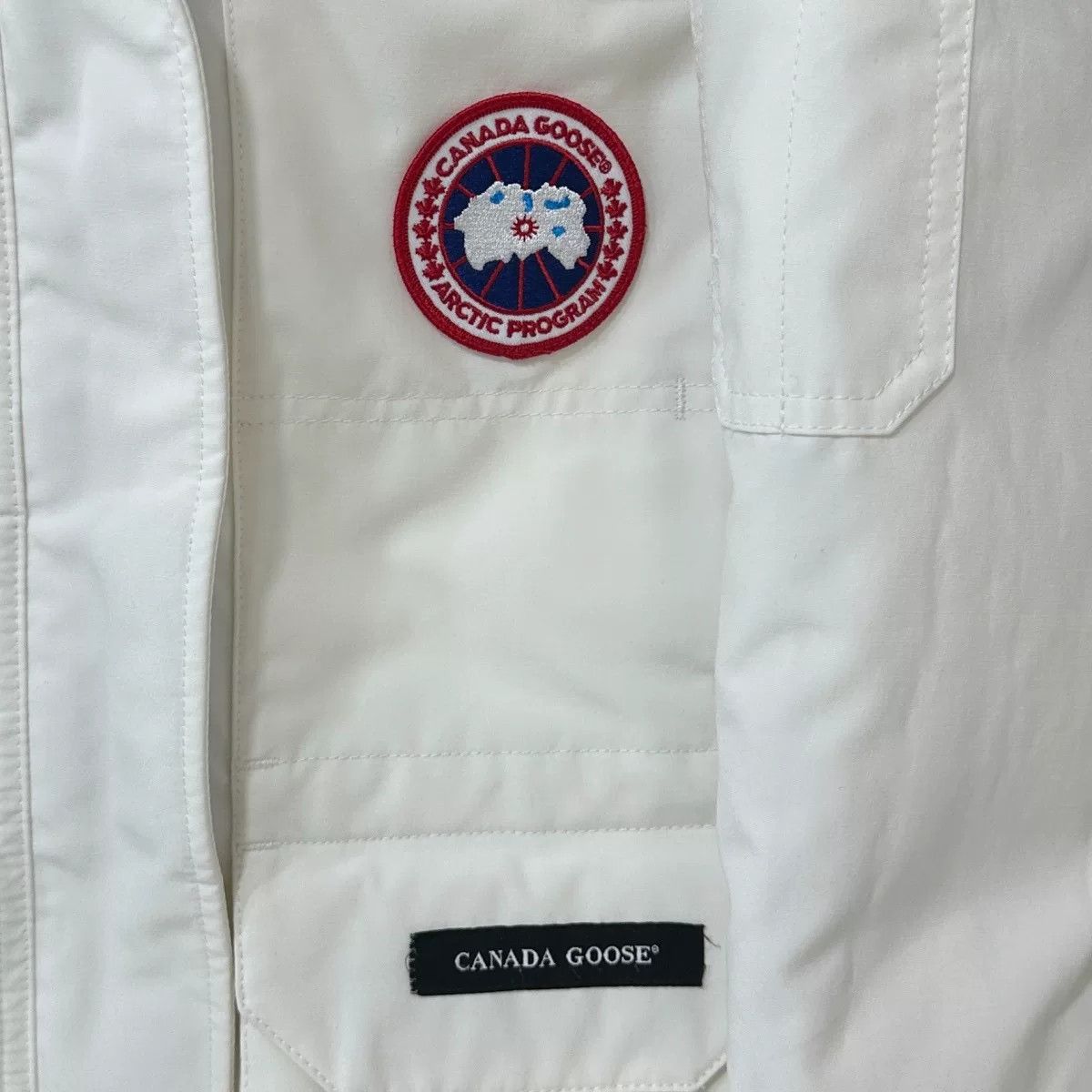 Canada Goose white canada goose down jacket Size US S / EU 44-46 / 1 - 3 Thumbnail