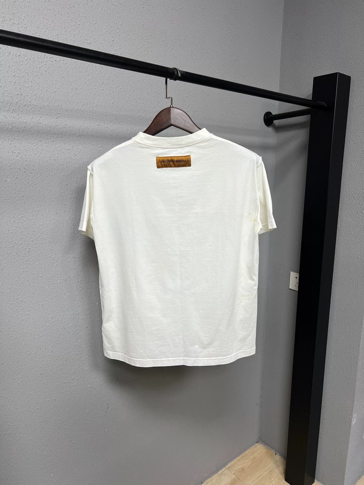 Louis Vuitton louis vuitton short sleeve crayon graffiti shirt Size US S / EU 44-46 / 1 - 2 Thumbnail