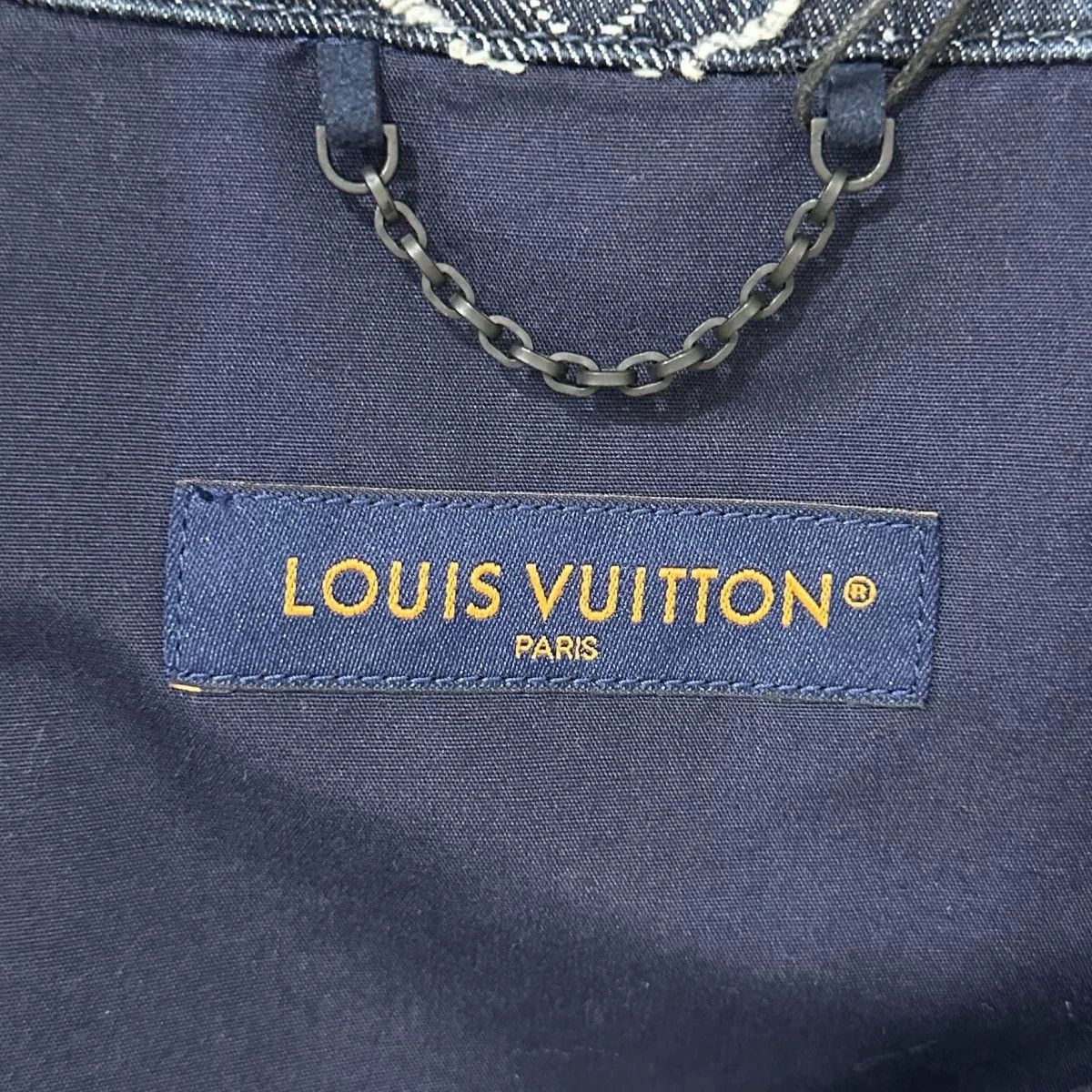 Louis Vuitton louis vuitton blue gradient denim short sleeve Size US L / EU 52-54 / 3 - 4 Thumbnail