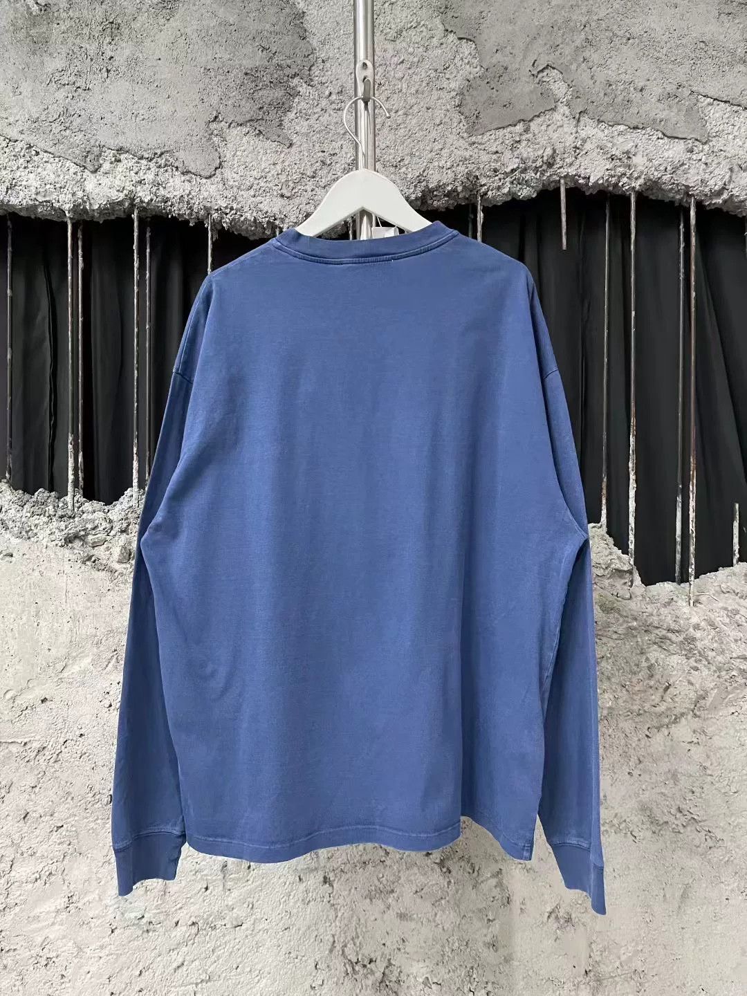 Miu Miu Miumiu Blue Long Sleeve Logo Top Size S / US 4 / IT 40 - 2 Thumbnail
