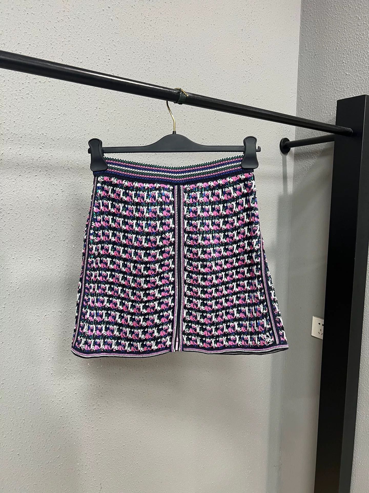 Chanel purple tweed Chanel mini skirt Size 36" / US 14 / IT 50 - 2 Thumbnail