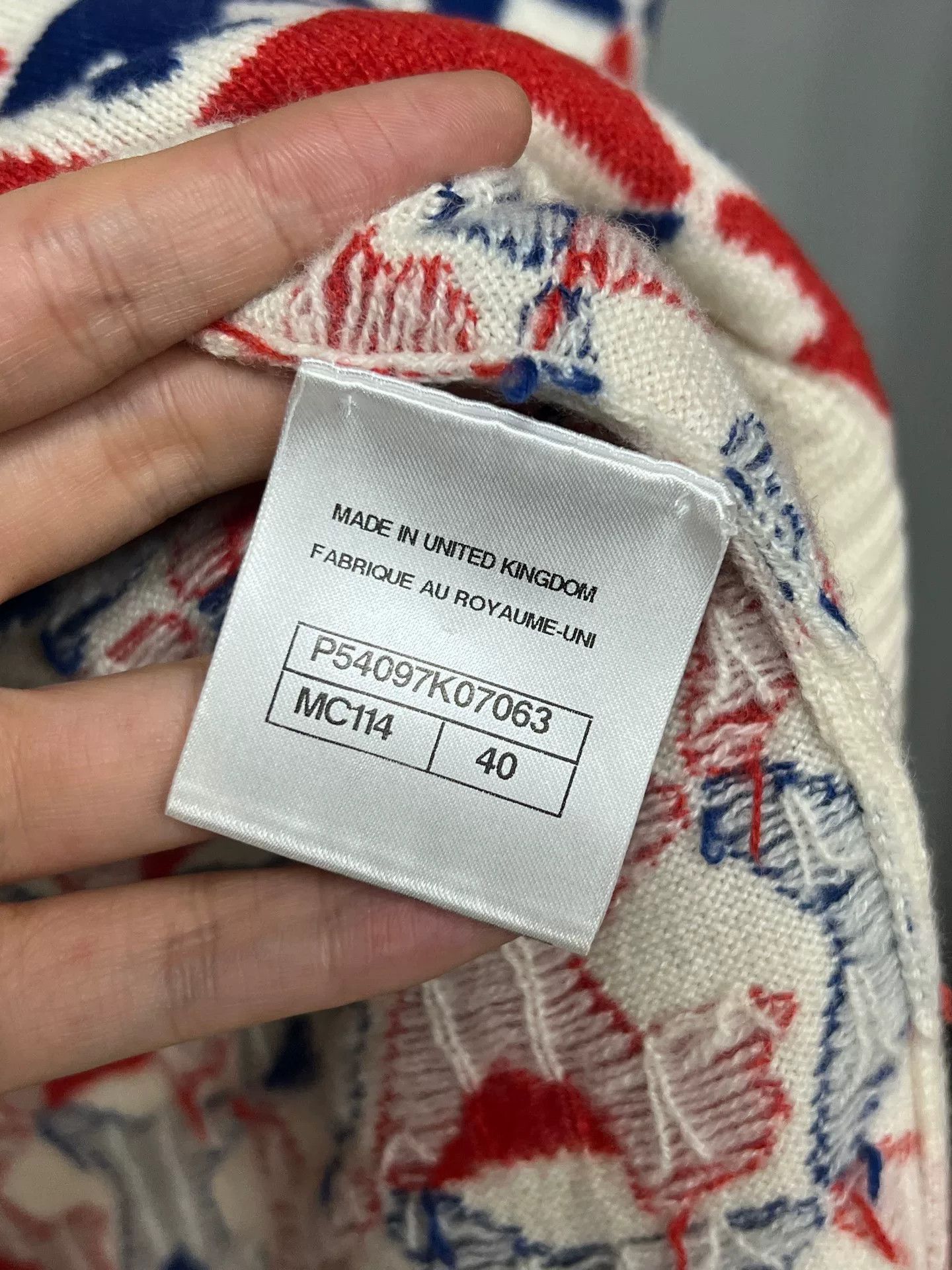 Chanel Chanel Cashmere Knit Sweater with Plane Design Size M / US 6-8 / IT 42-44 - 4 Thumbnail
