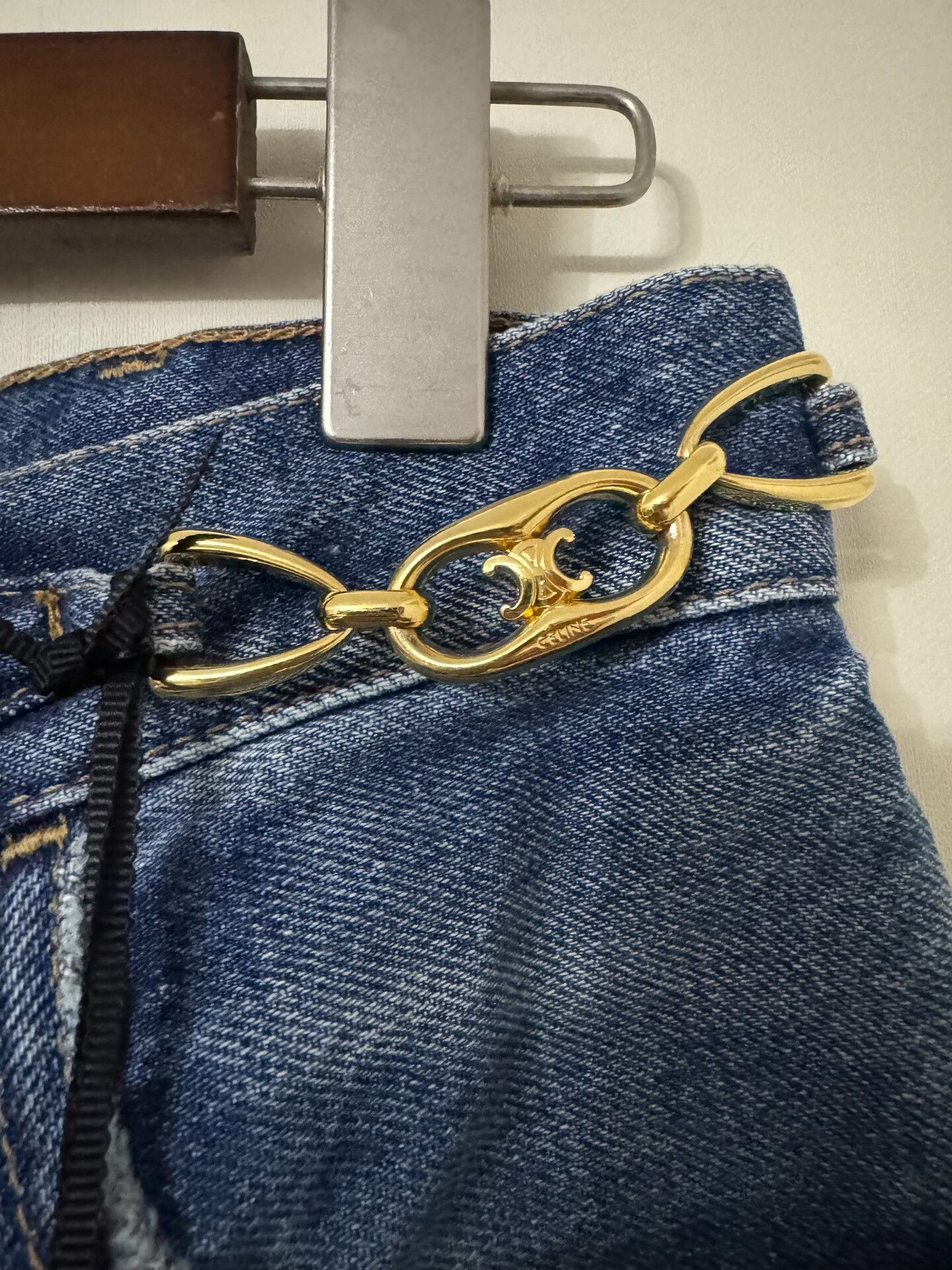 Celine celine chain detail denim pants Size 27" / US 4 / IT 40 - 2 Thumbnail