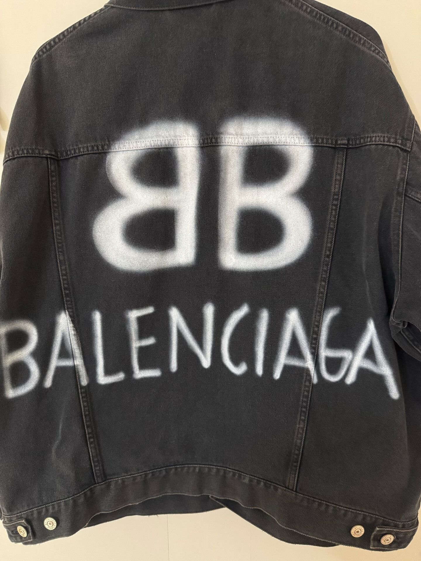 Balenciaga balenciaga graffiti denim jacket in black Size US XS / EU 42 / 0 - 5 Thumbnail
