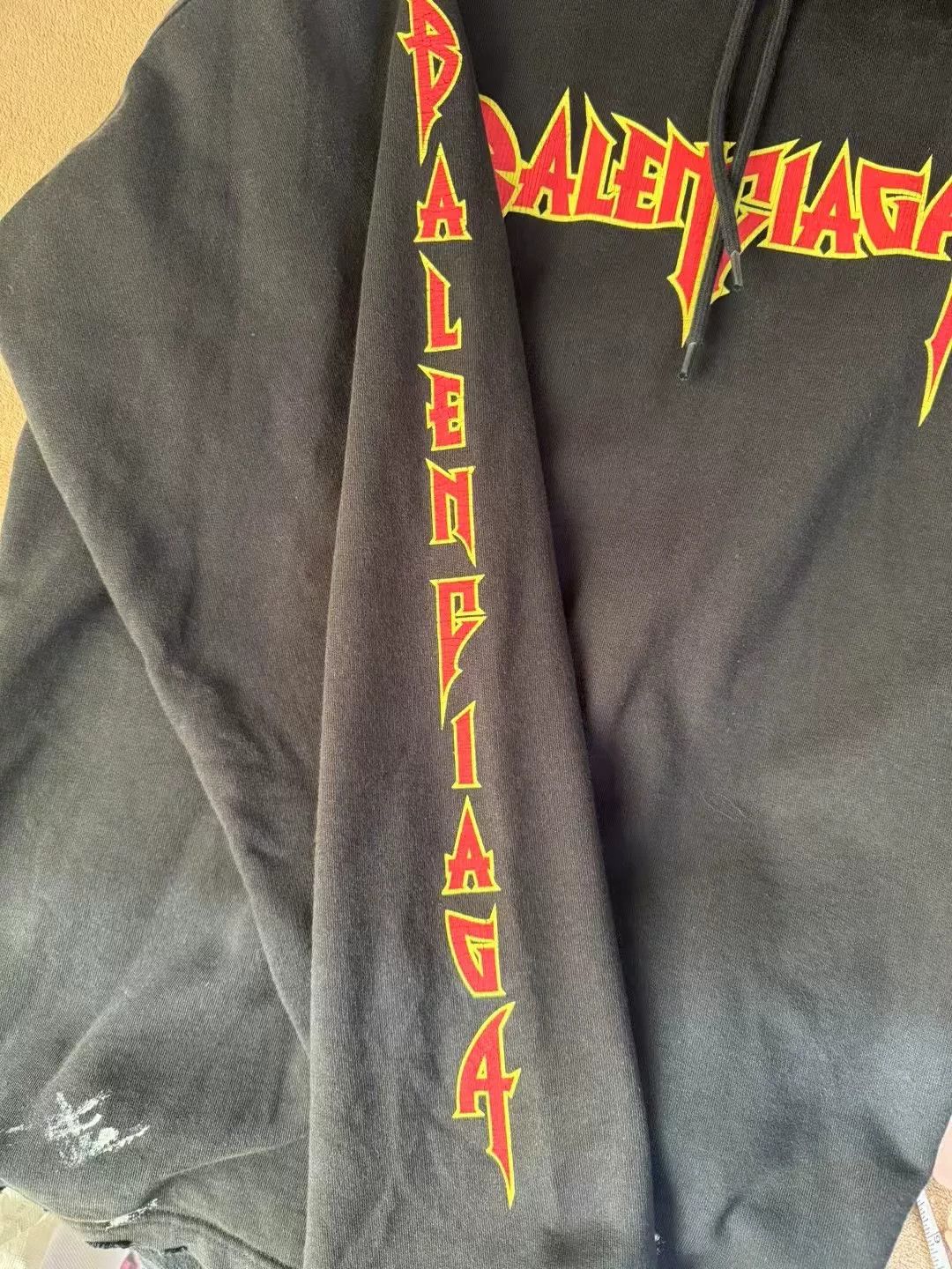 Balenciaga balenciaga flame logo black hoodie Size US S / EU 44-46 / 1 - 3 Thumbnail
