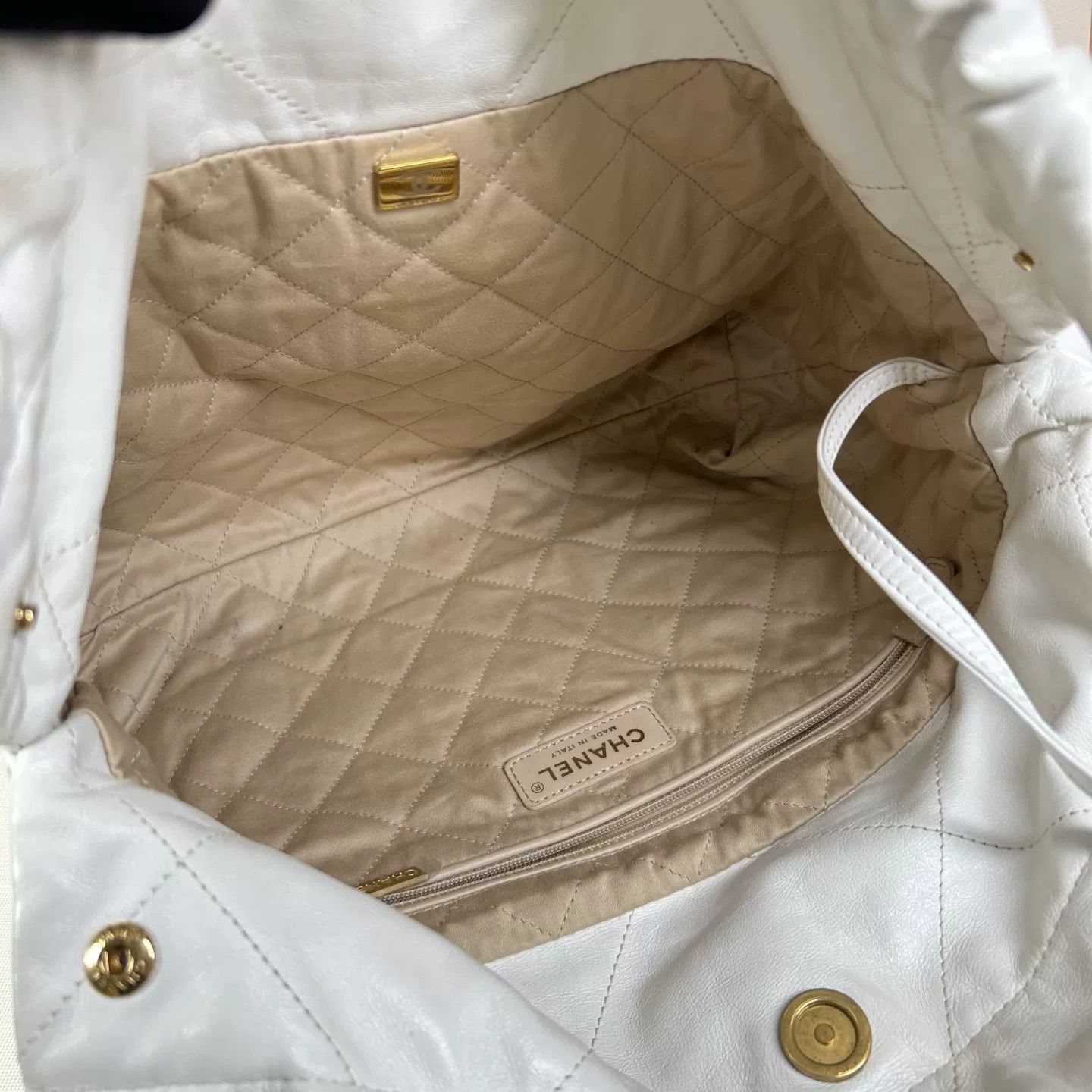Chanel Pre-loved Bag Very good condition Size ONE SIZE - 3 Thumbnail
