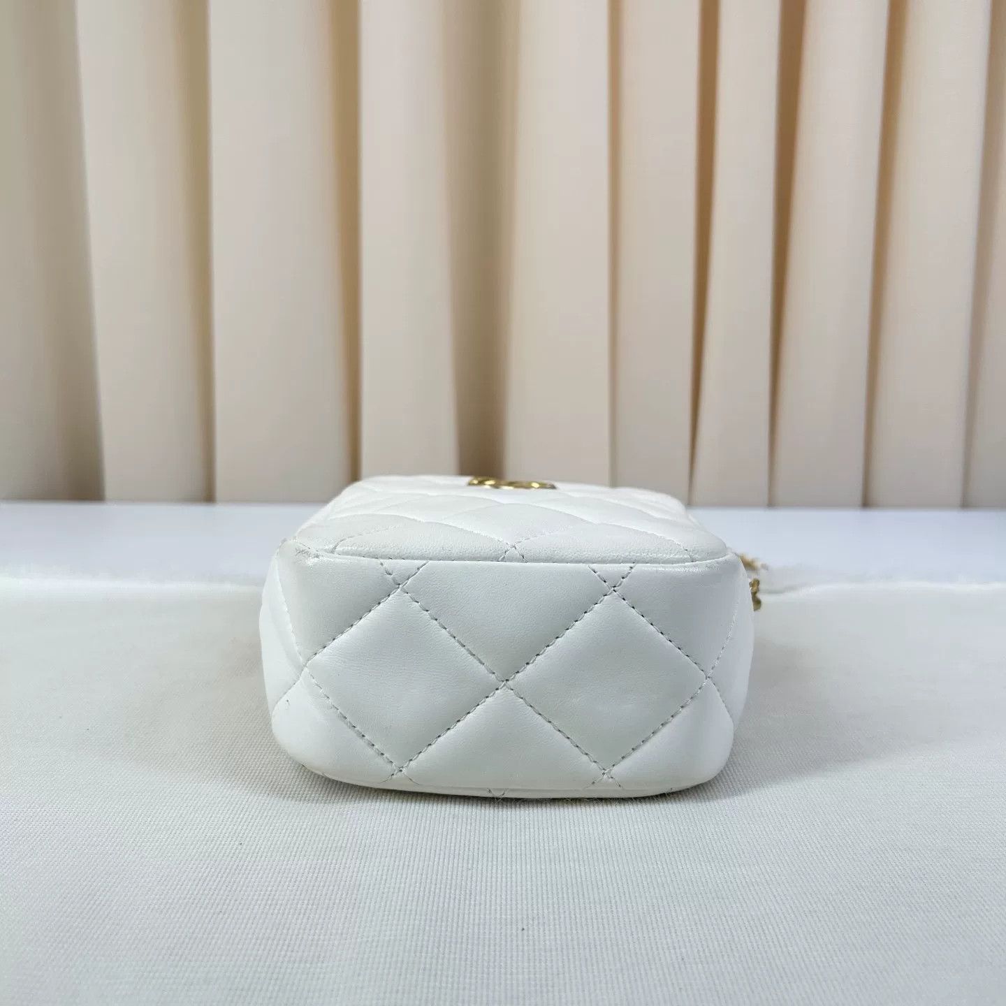 Chanel Pre-loved Bag Very good condition Size ONE SIZE - 4 Thumbnail