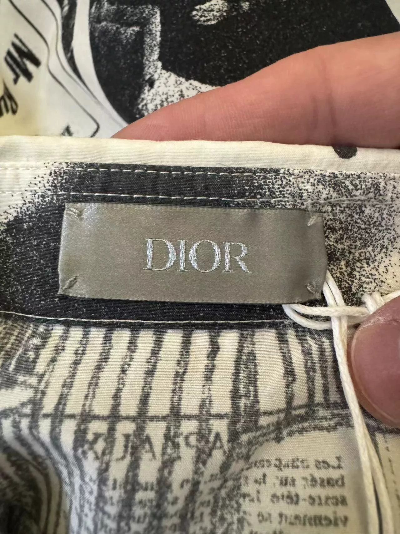 Dior Dior Newspaper Print Short Sleeve Shirt Size US S / EU 44-46 / 1 - 3 Thumbnail