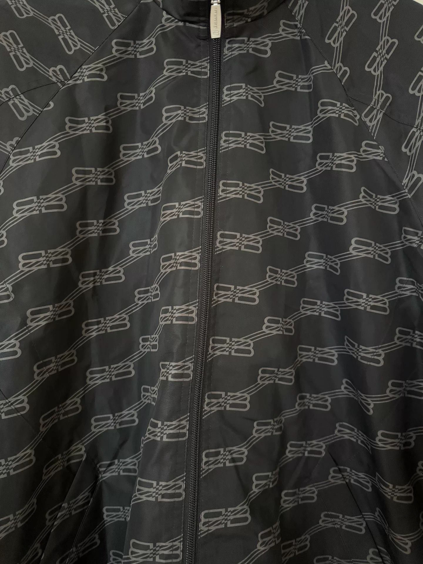 Balenciaga balenciaga logo buckle windbreaker jacket Size US XXS / EU 40 - 2 Thumbnail