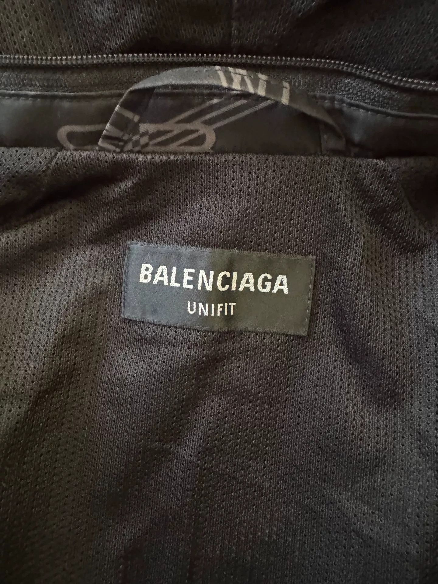 Balenciaga balenciaga logo buckle windbreaker jacket Size US XXS / EU 40 - 3 Thumbnail