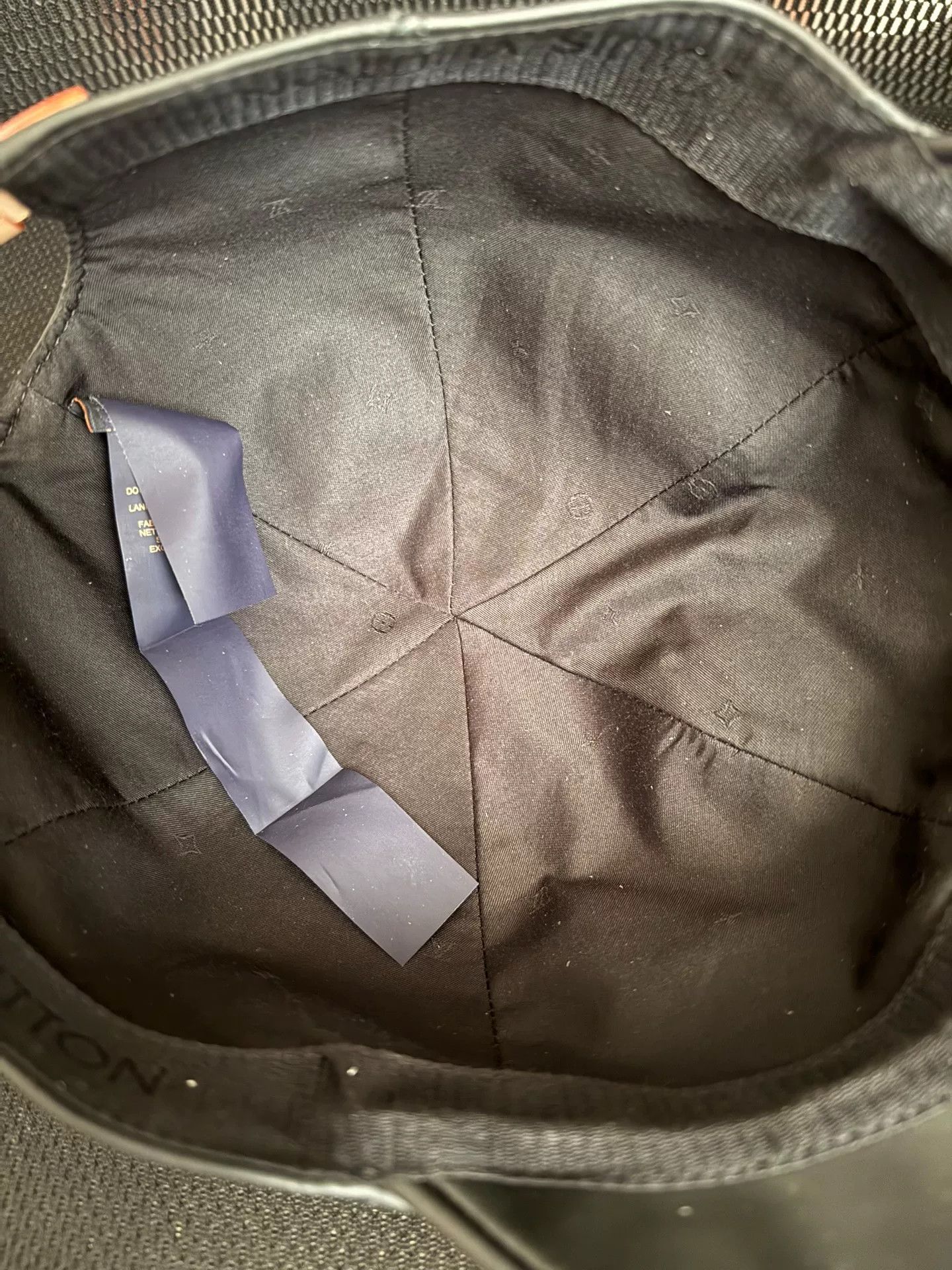 Louis Vuitton lv embossed leather cap Size ONE SIZE - 3 Thumbnail