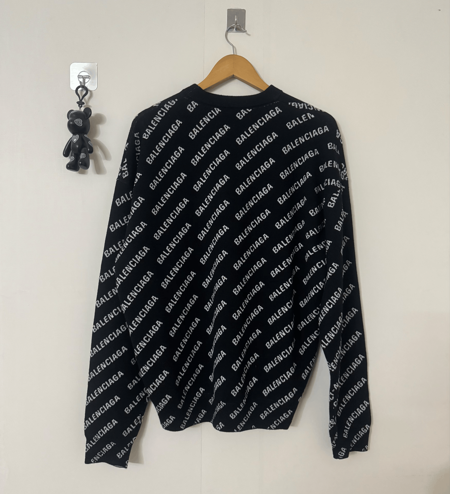 Balenciaga balenciaga logo knit sweater in black Size XS / US 0-2 / IT 36-38 - 2 Thumbnail