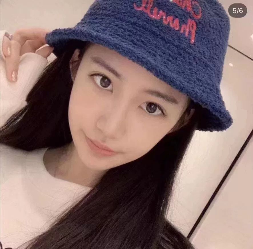 Chanel chanel x pharrell fisherman's hat Size ONE SIZE - 6 Thumbnail
