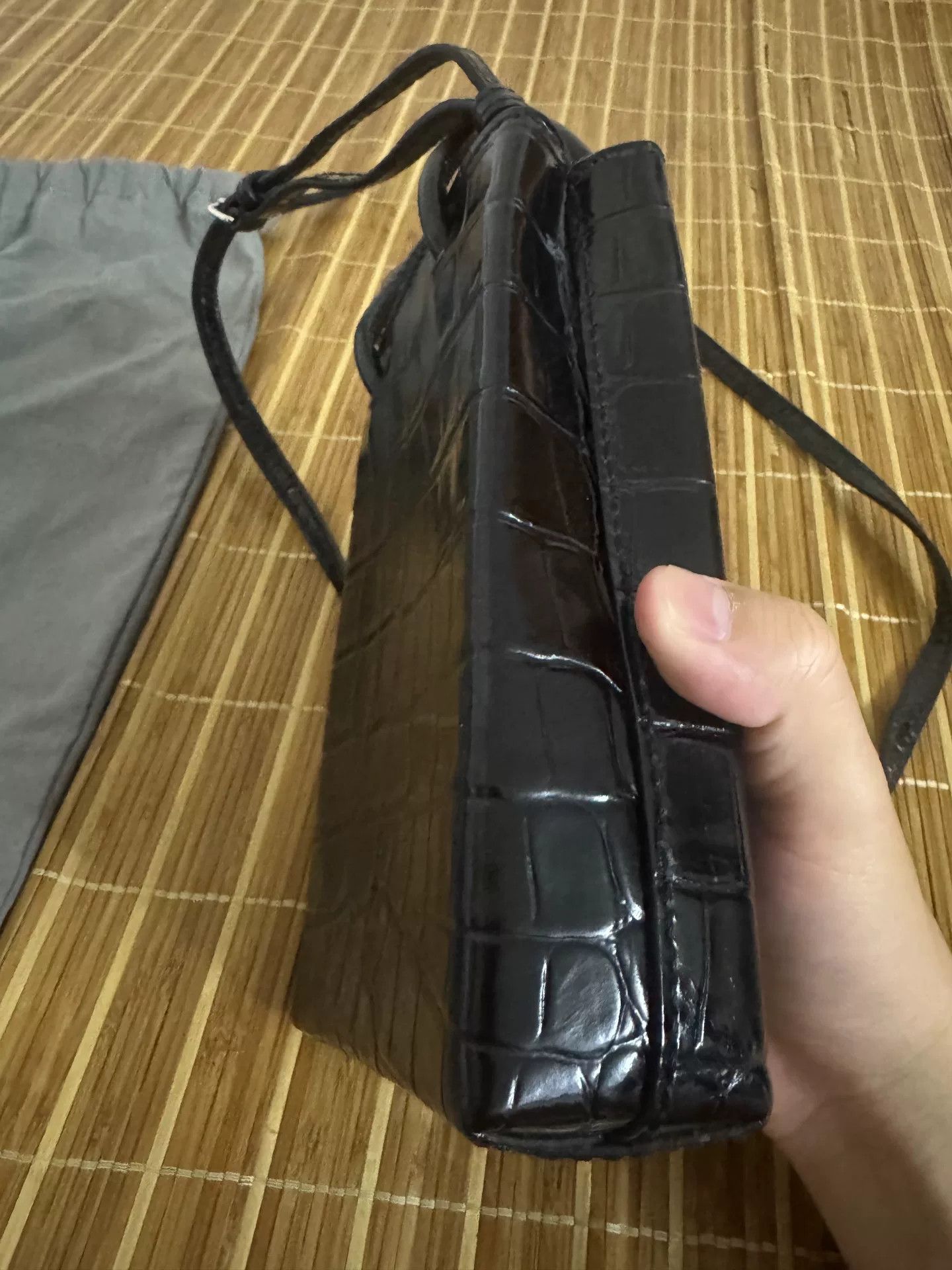 Balenciaga black crocodile leather phone bag Size ONE SIZE - 4 Thumbnail