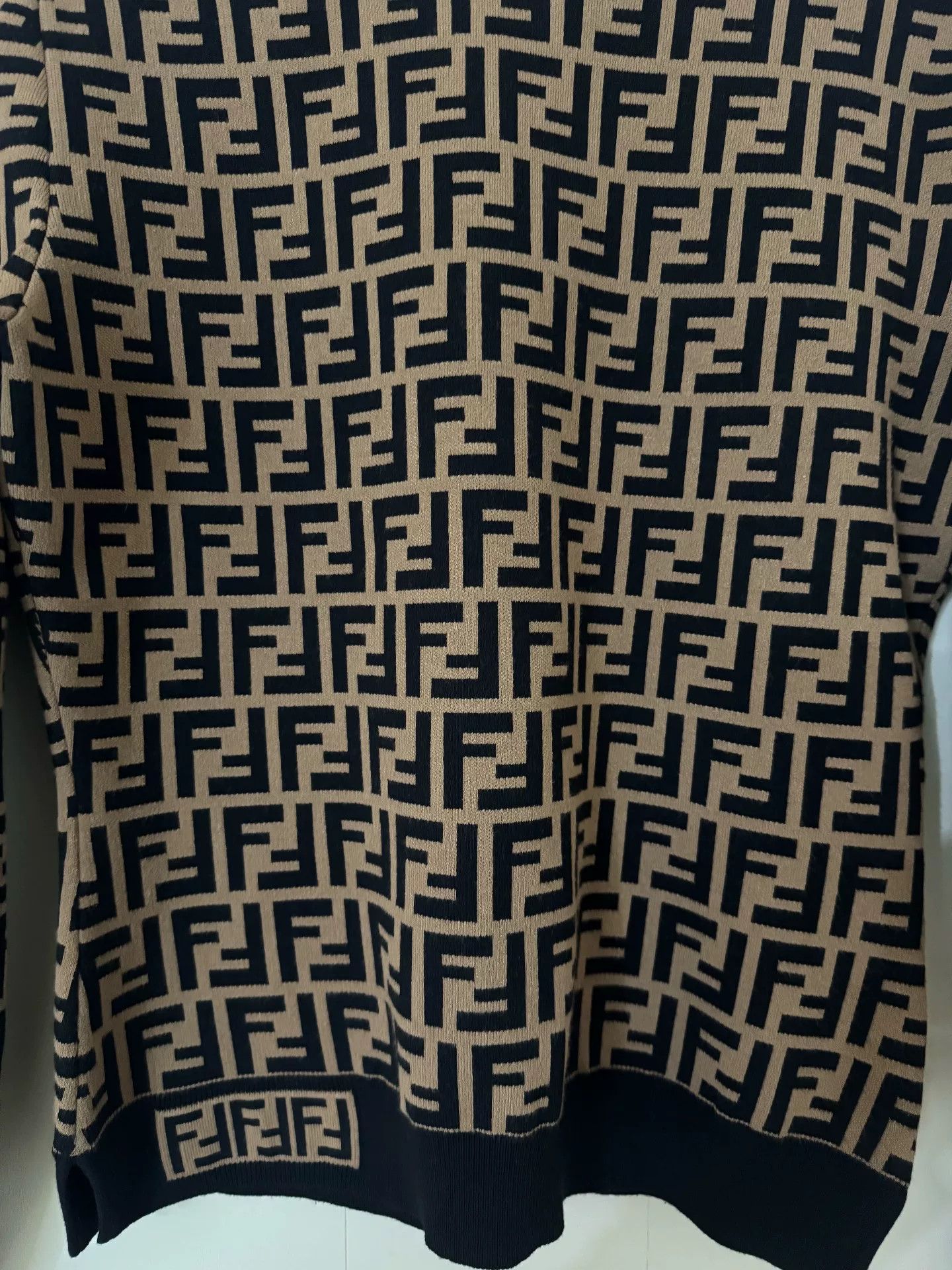 Fendi fendi brown knitted sweater with logo Size M / US 6-8 / IT 42-44 - 4 Thumbnail