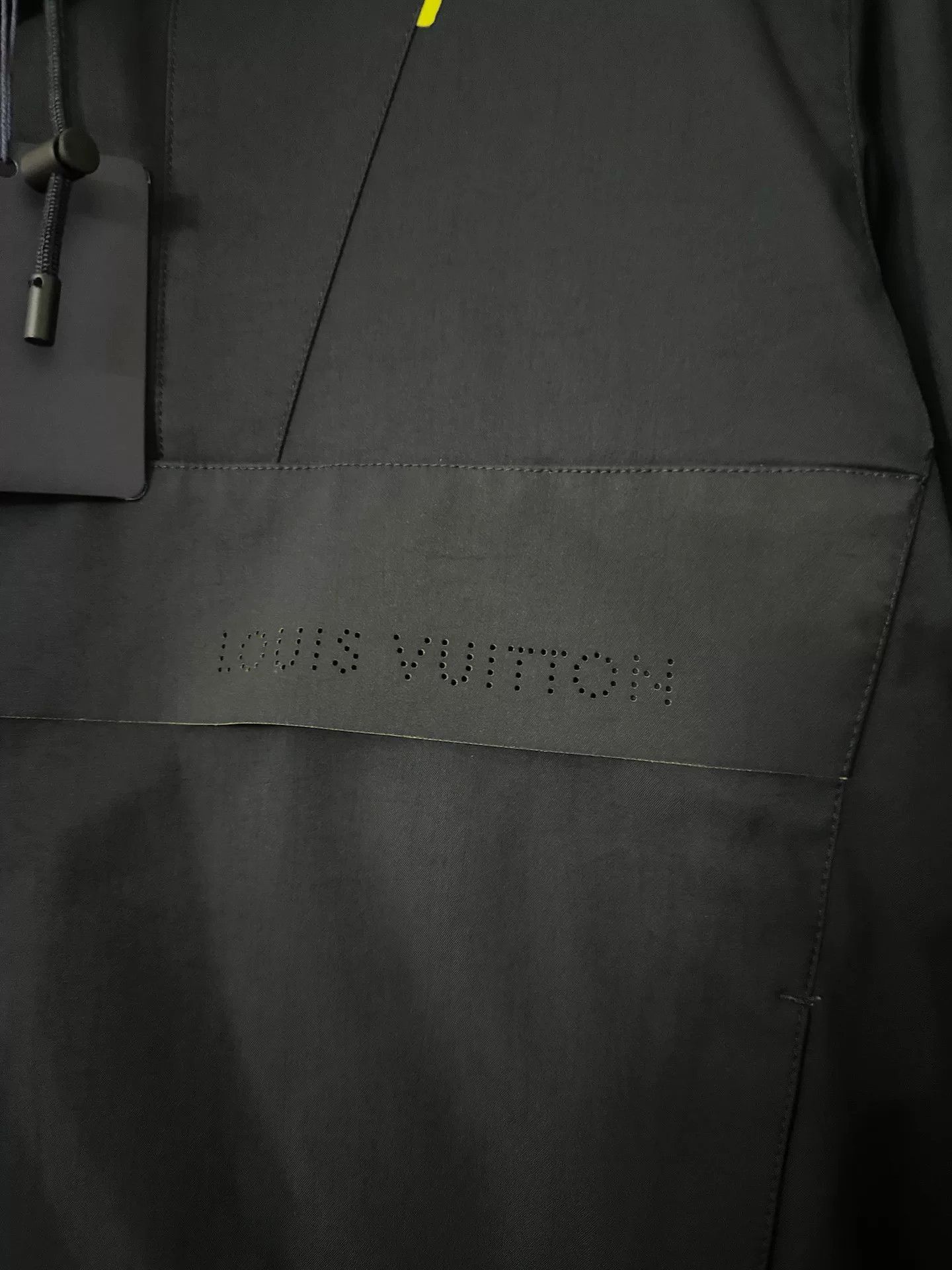 Louis Vuitton louis vuitton yellow striped windbreaker jacket Size US M / EU 48-50 / 2 - 2 Thumbnail