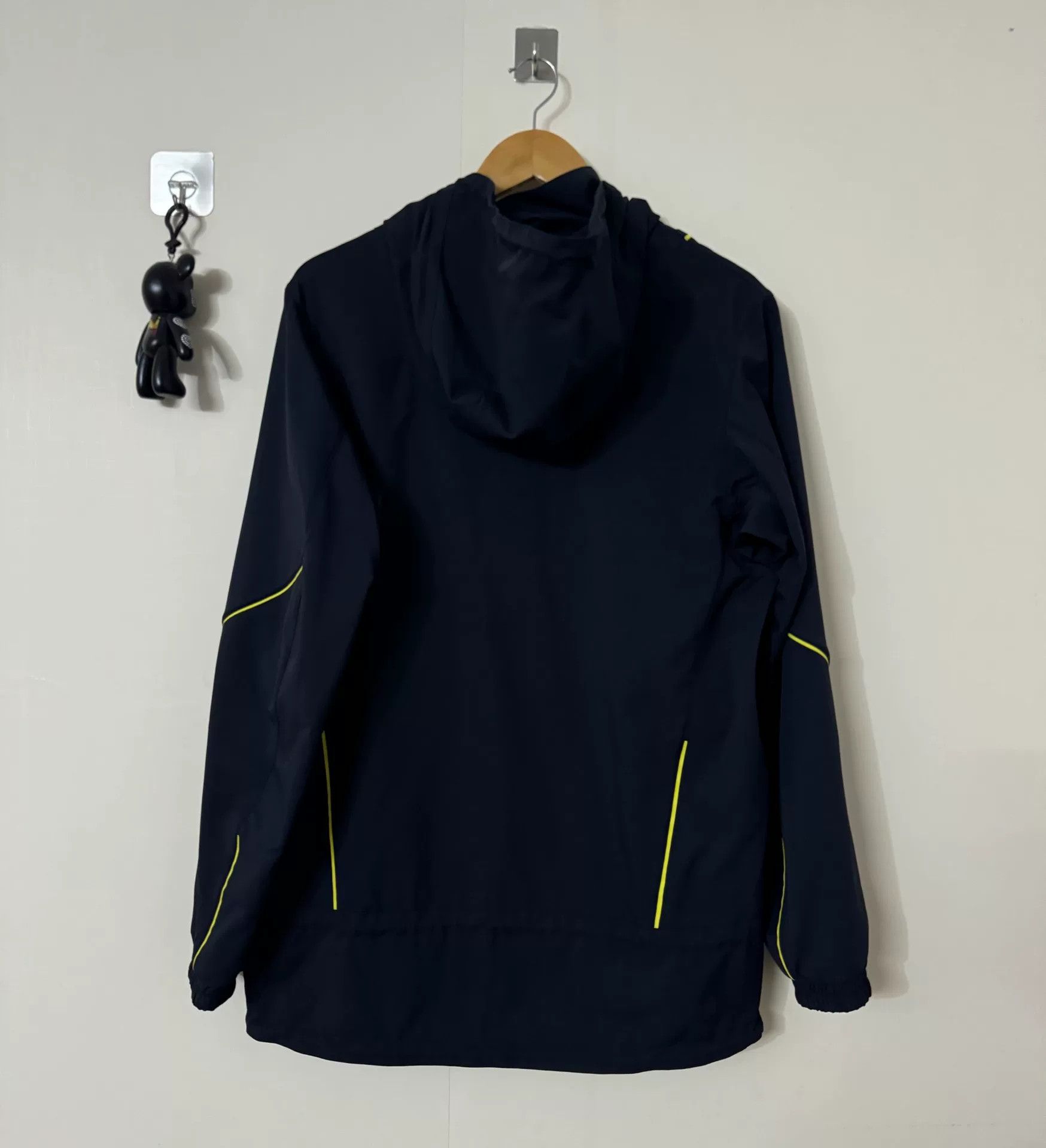 Louis Vuitton louis vuitton yellow striped windbreaker jacket Size US M / EU 48-50 / 2 - 3 Thumbnail
